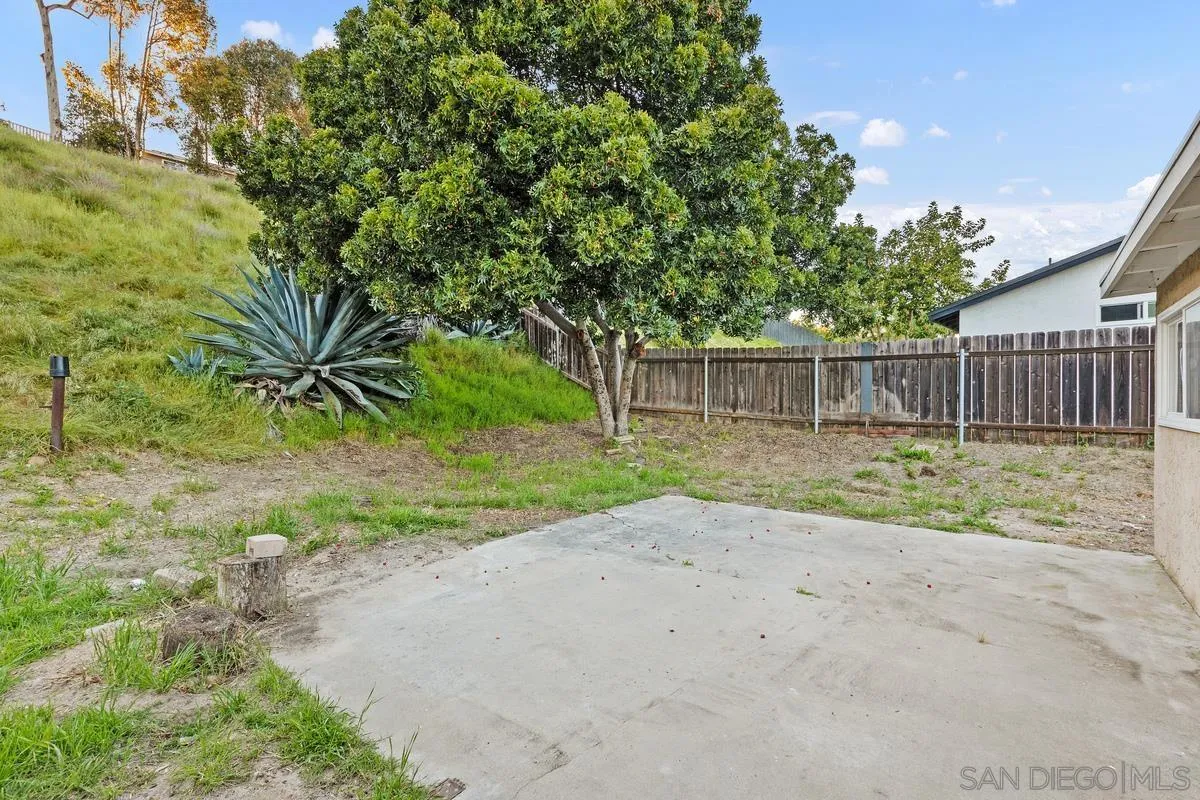 1138 Woodrow Ave