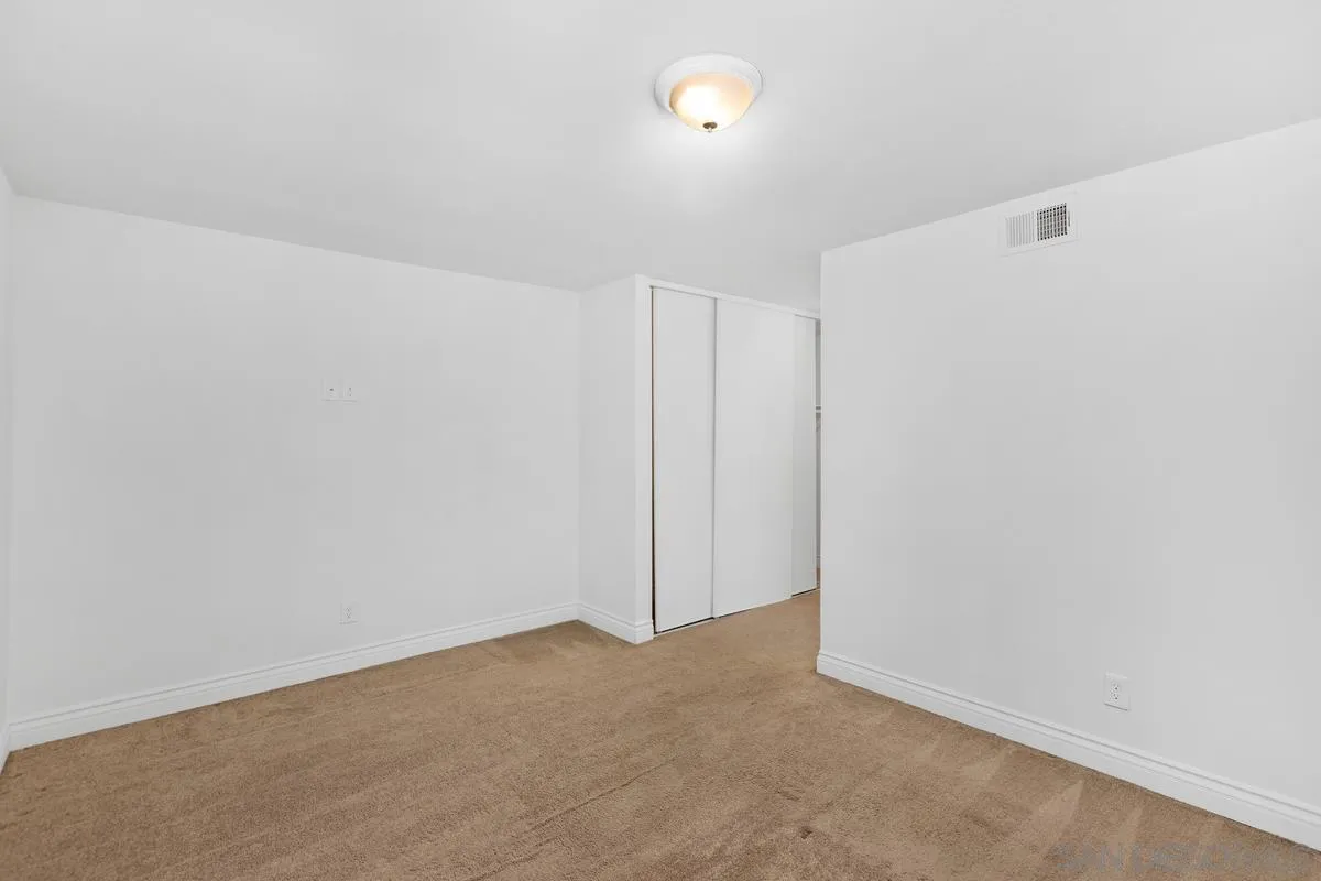 1138 Woodrow Ave