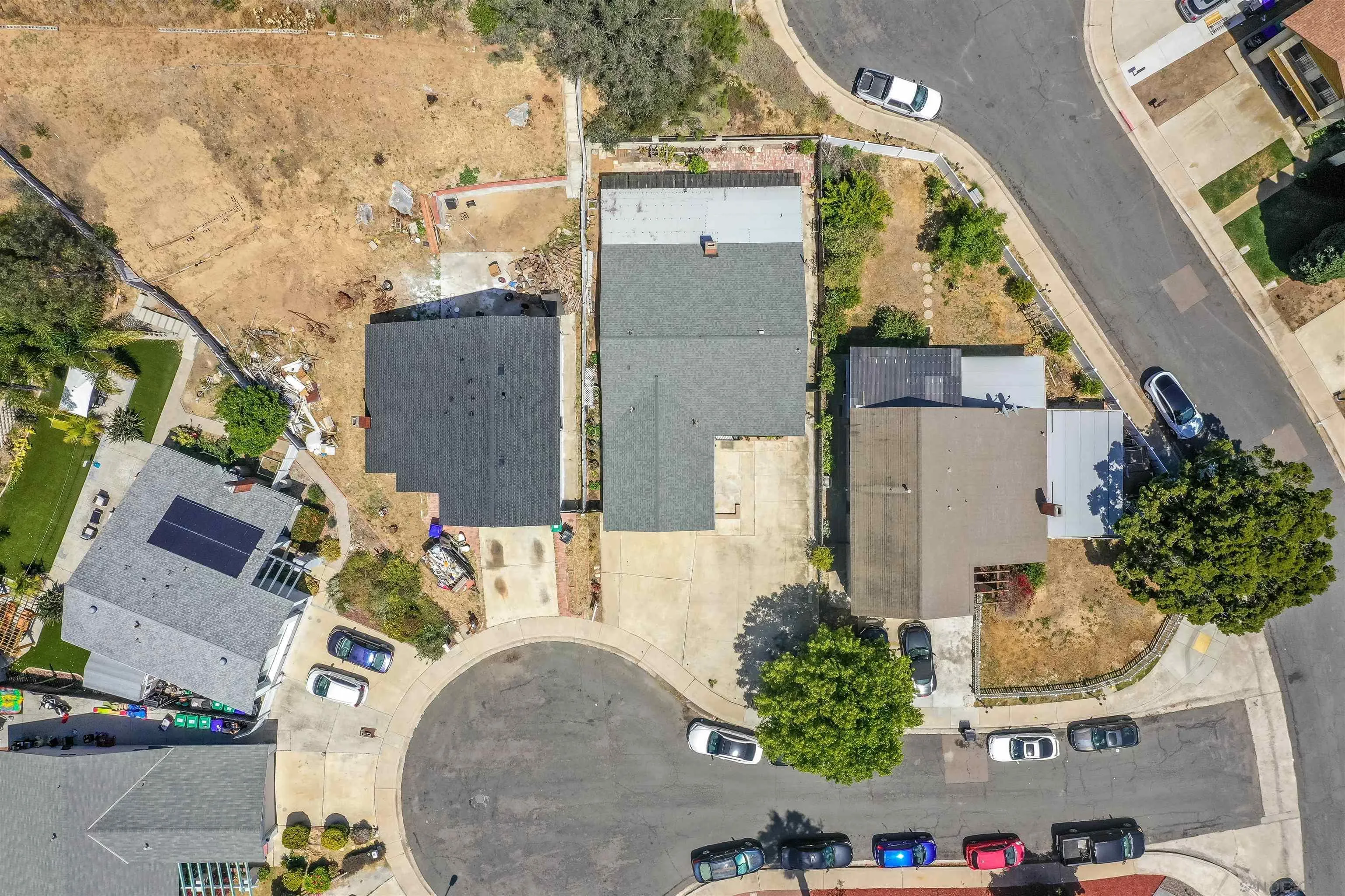 2415 Corinna Ct