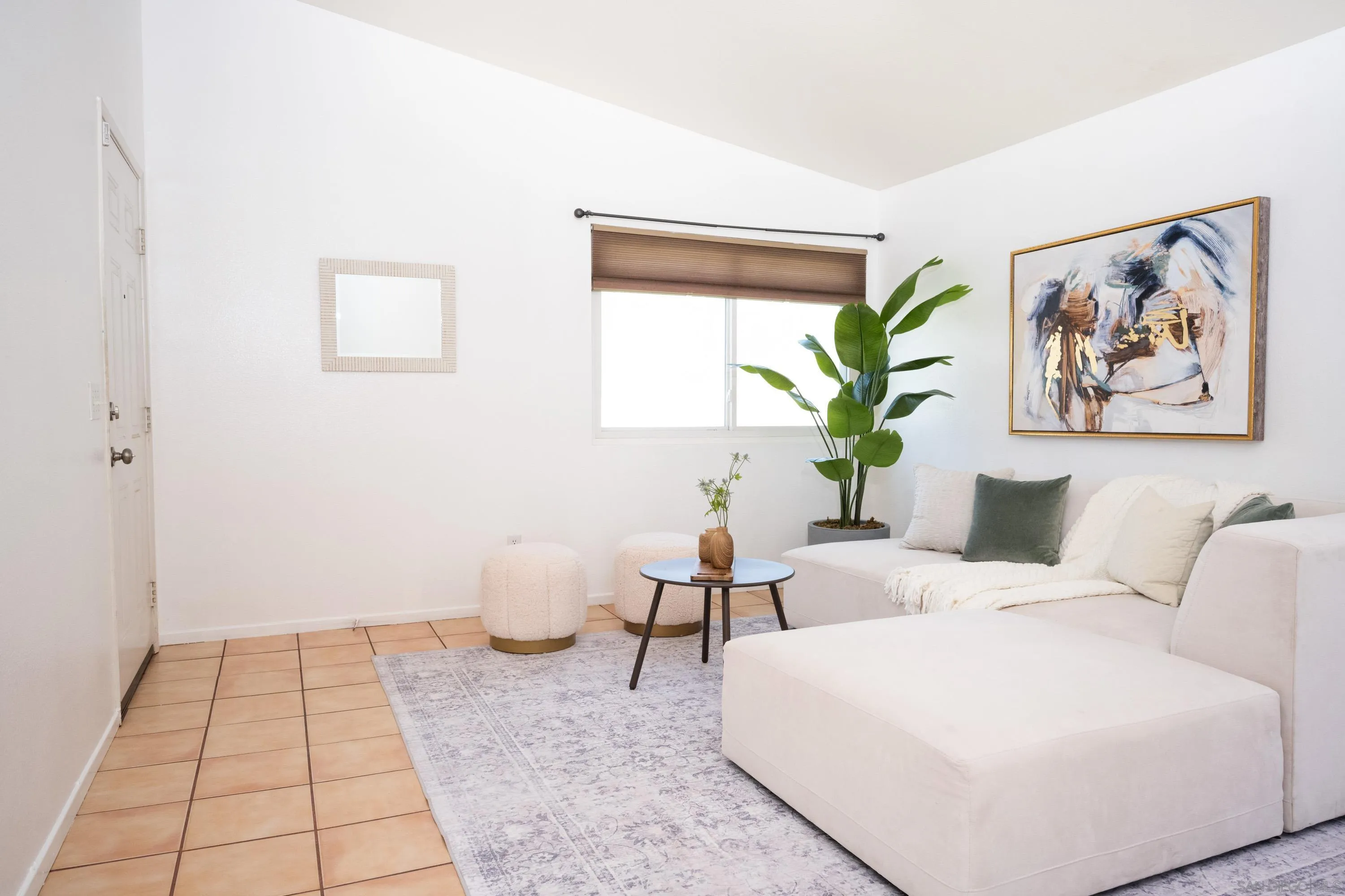 1247 Glencoe Dr