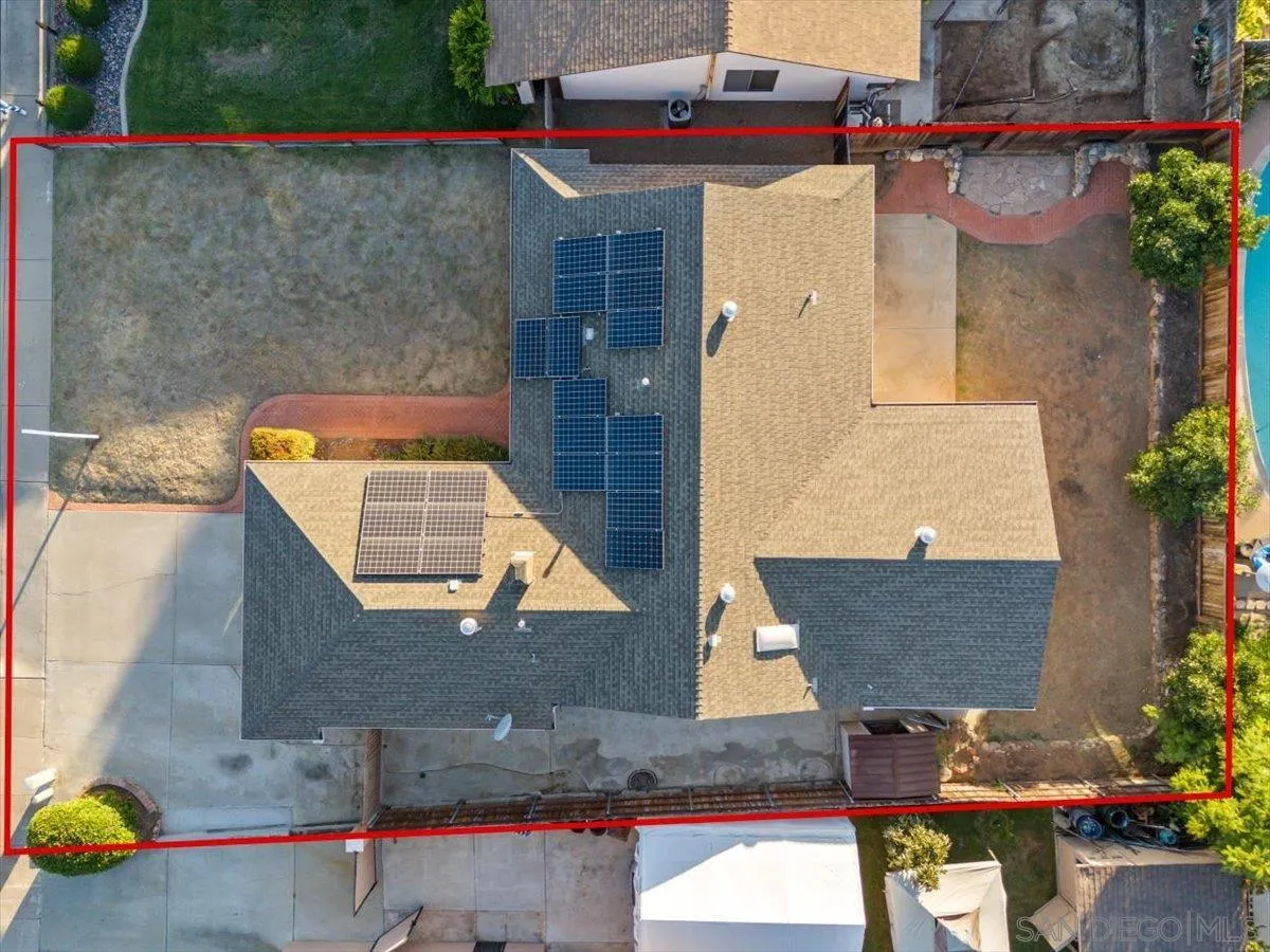 2162 E Lincoln Ave