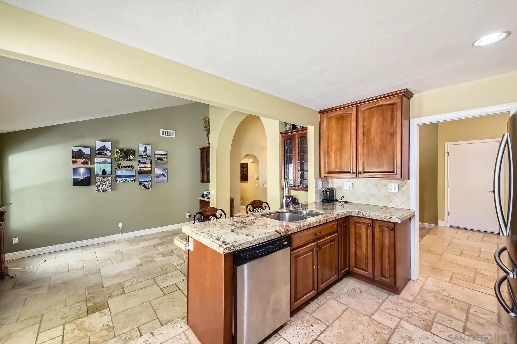 10421 Strathmore Drive