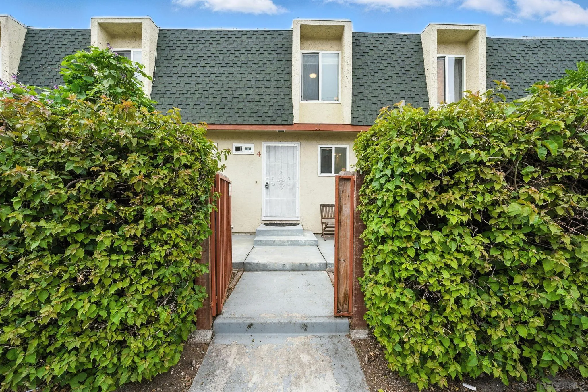 4294 51st St. Unit 4