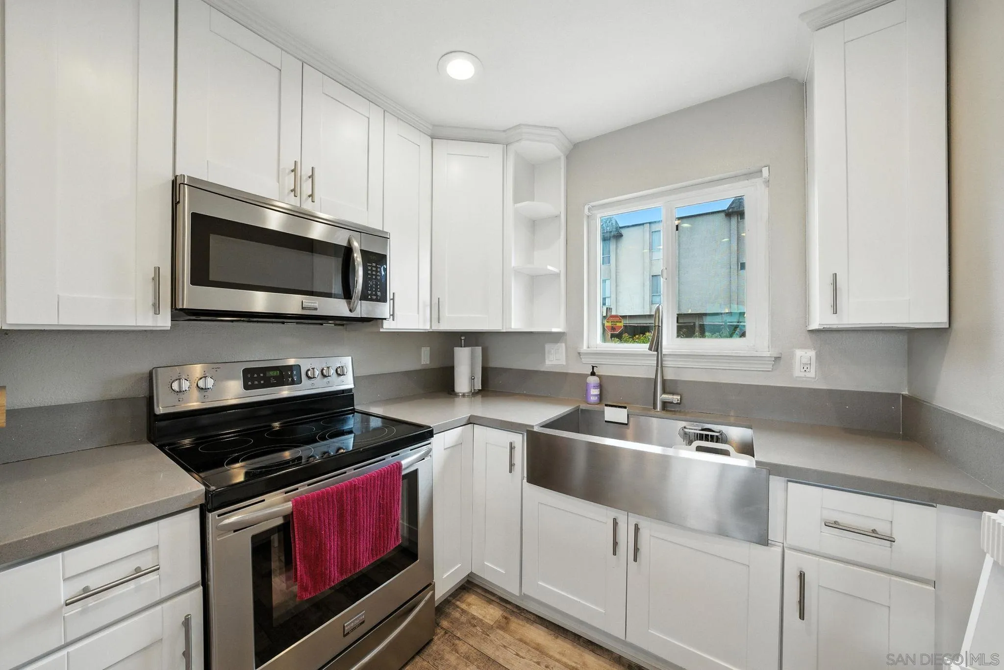 4294 51st St. Unit 4