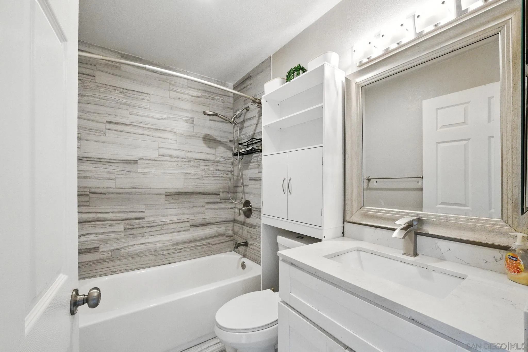4294 51st St. Unit 4
