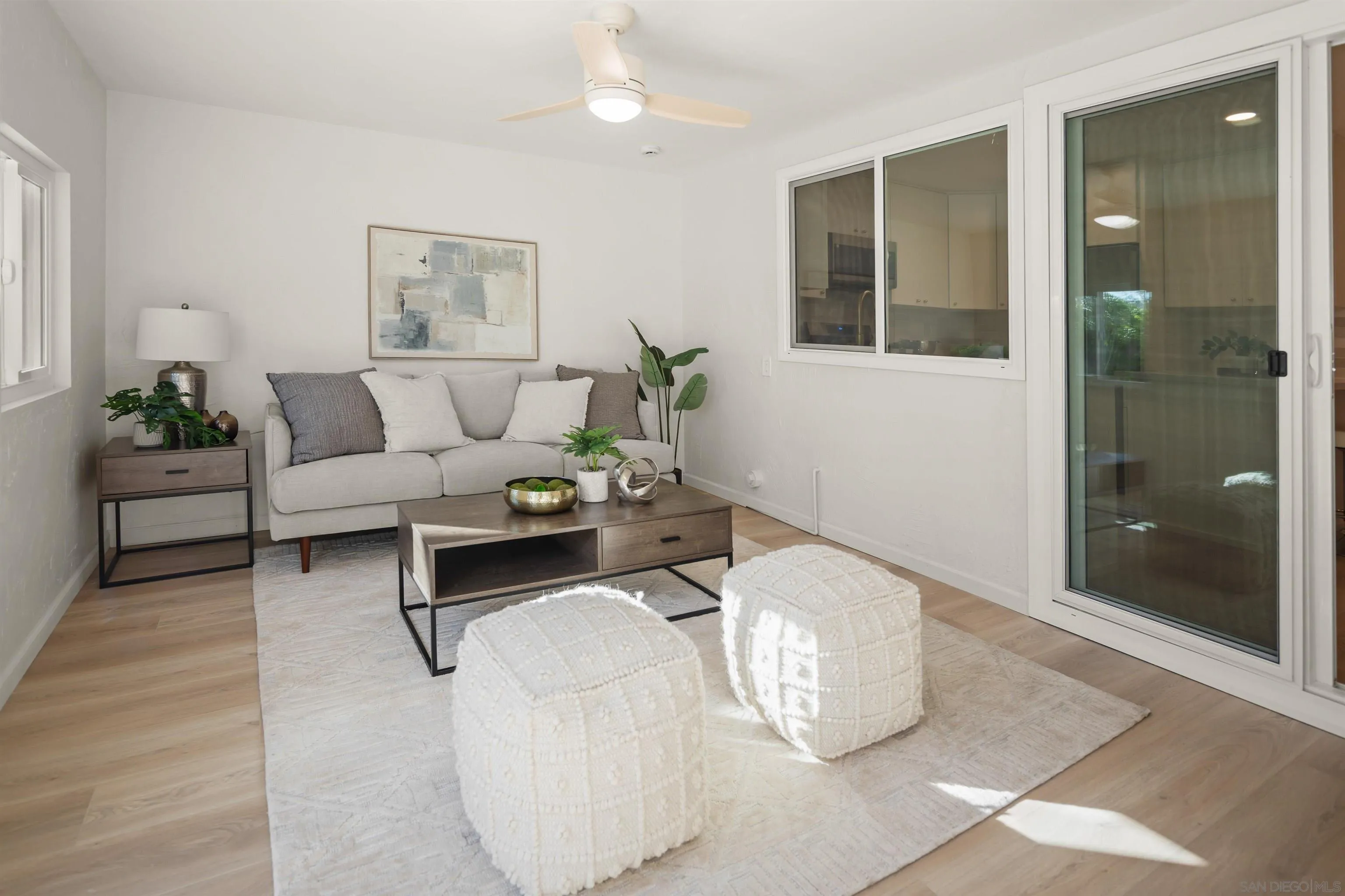 8715 Covina Cir