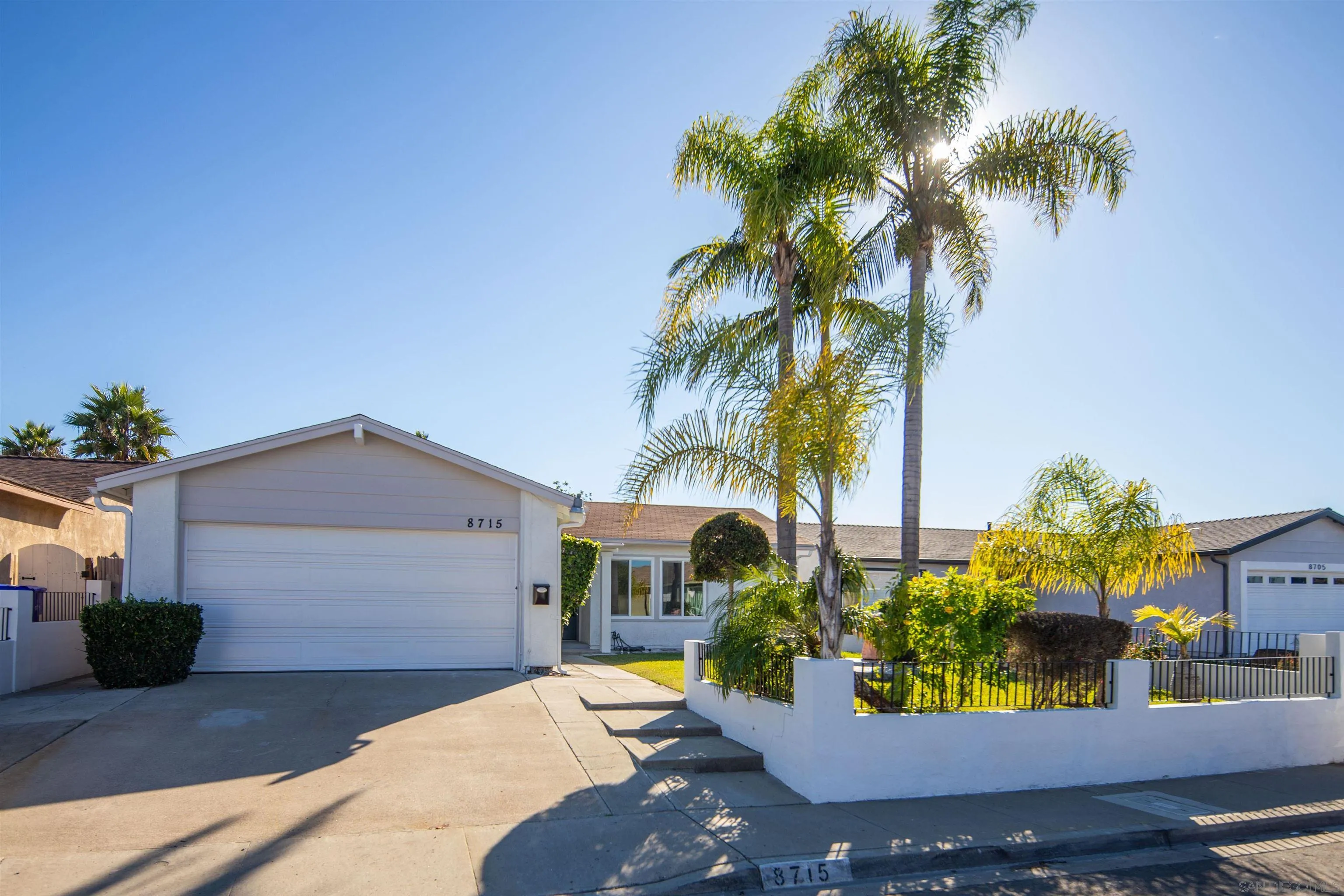 8715 Covina Cir