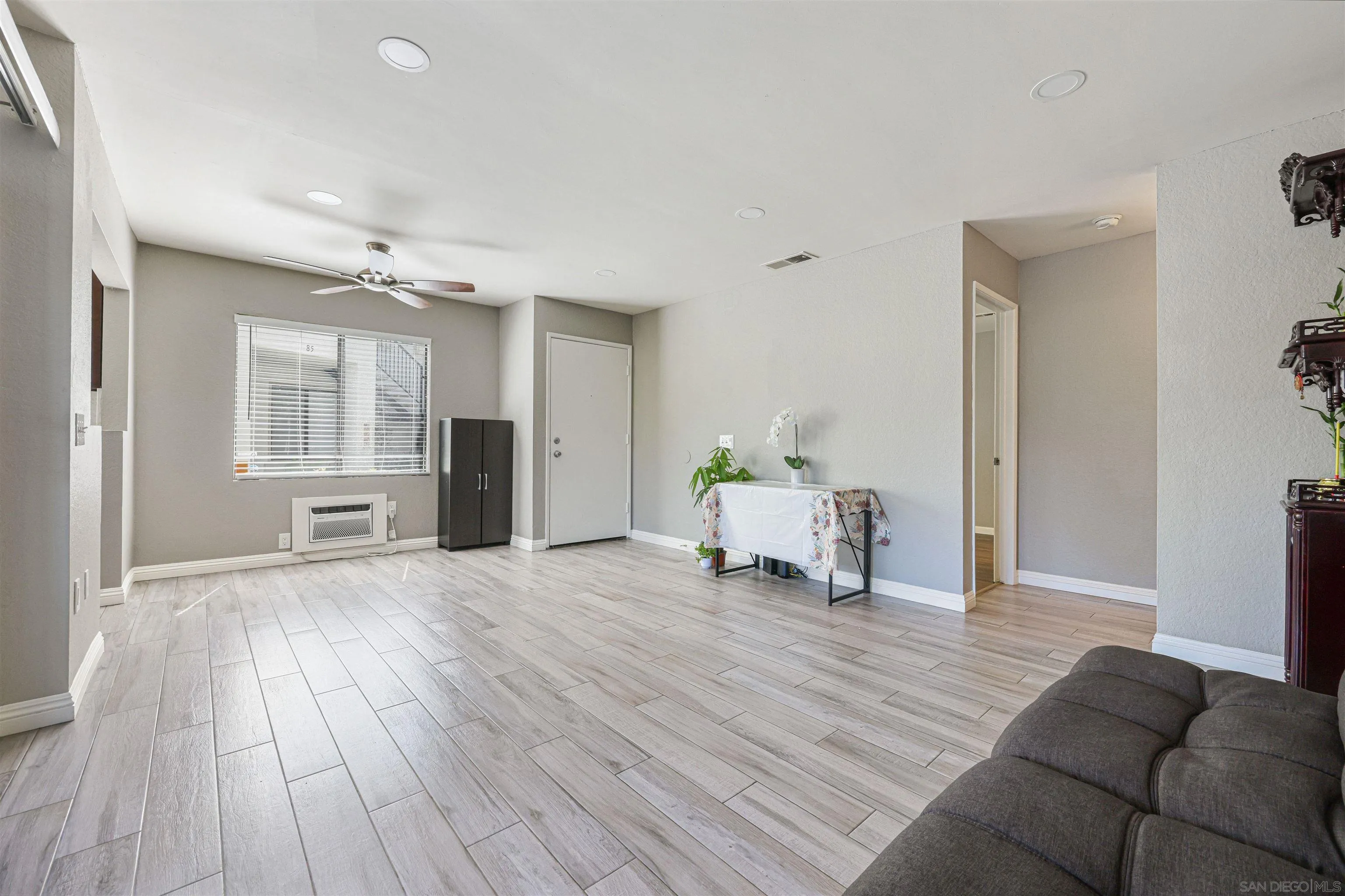 8393 Capricorn Unit 91