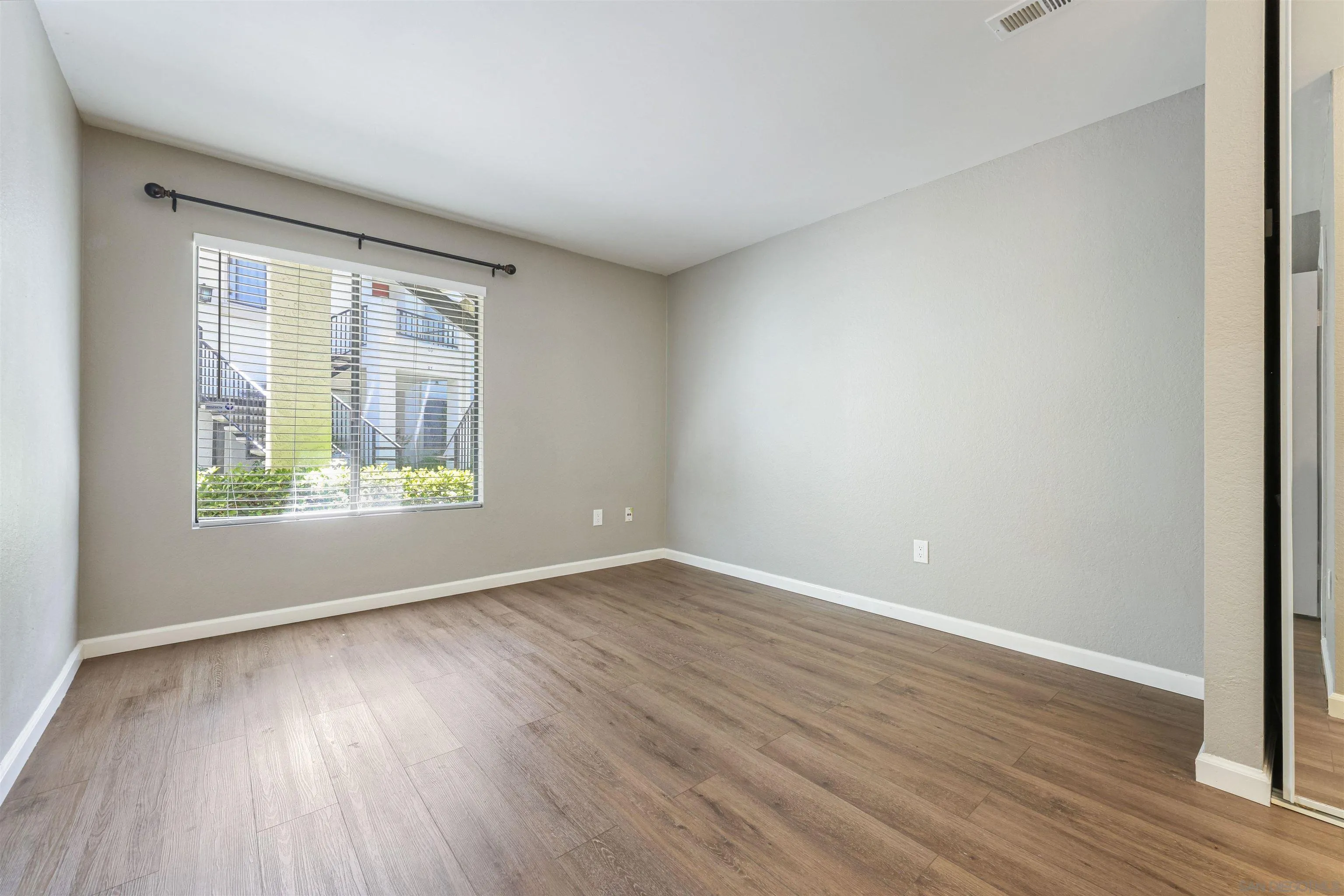 8393 Capricorn Unit 91