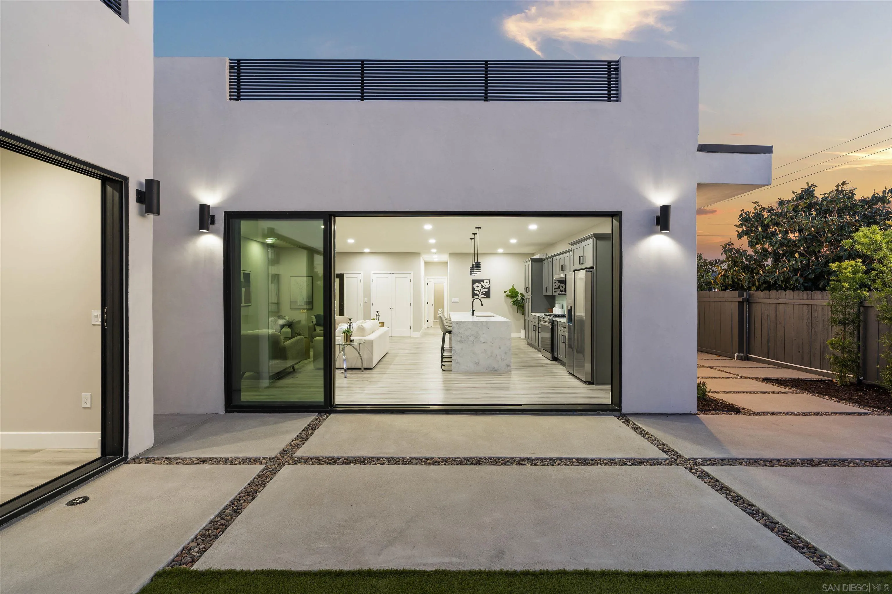 3702 Conrad