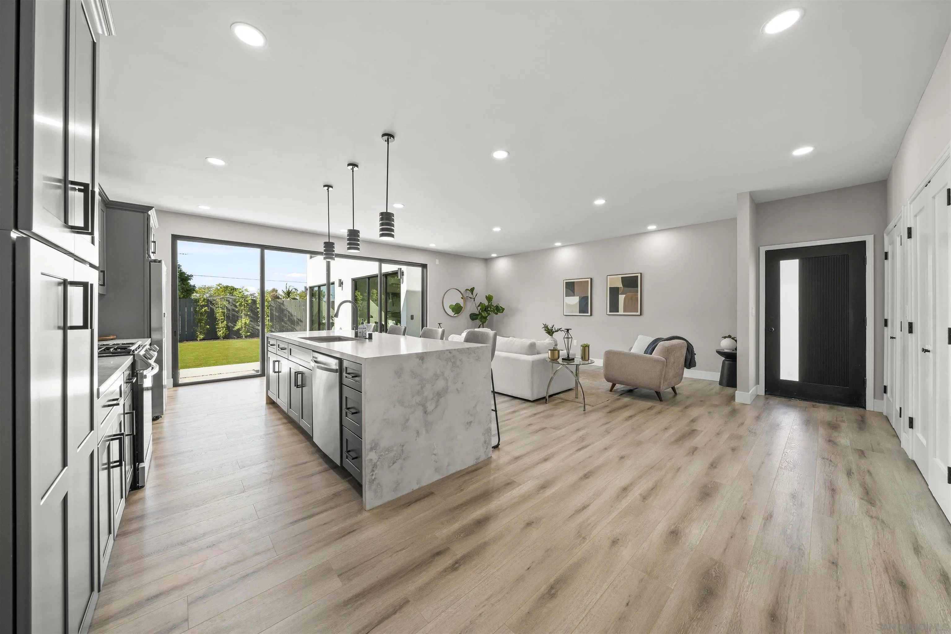 3702 Conrad