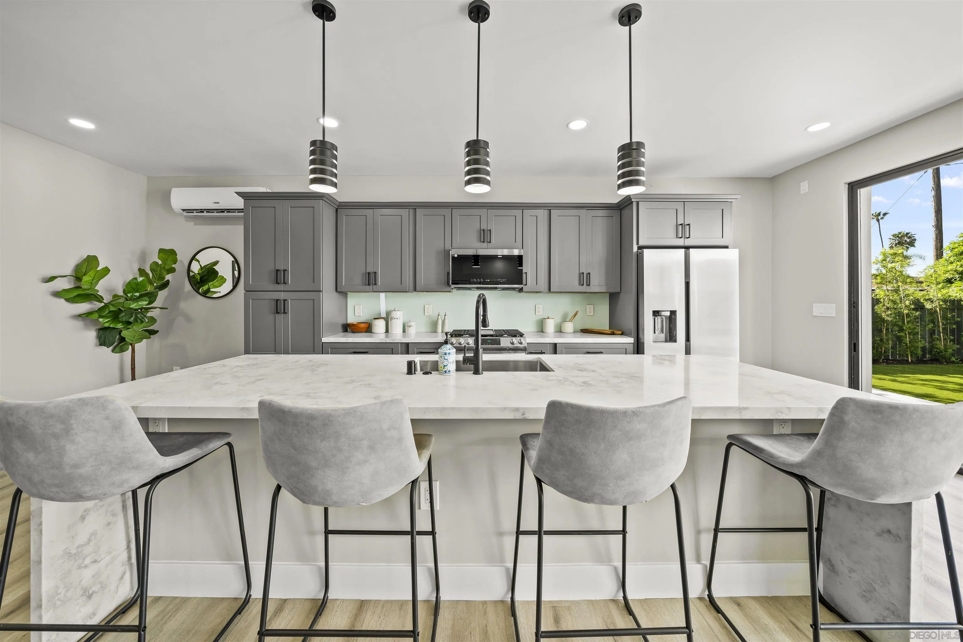 3702 Conrad