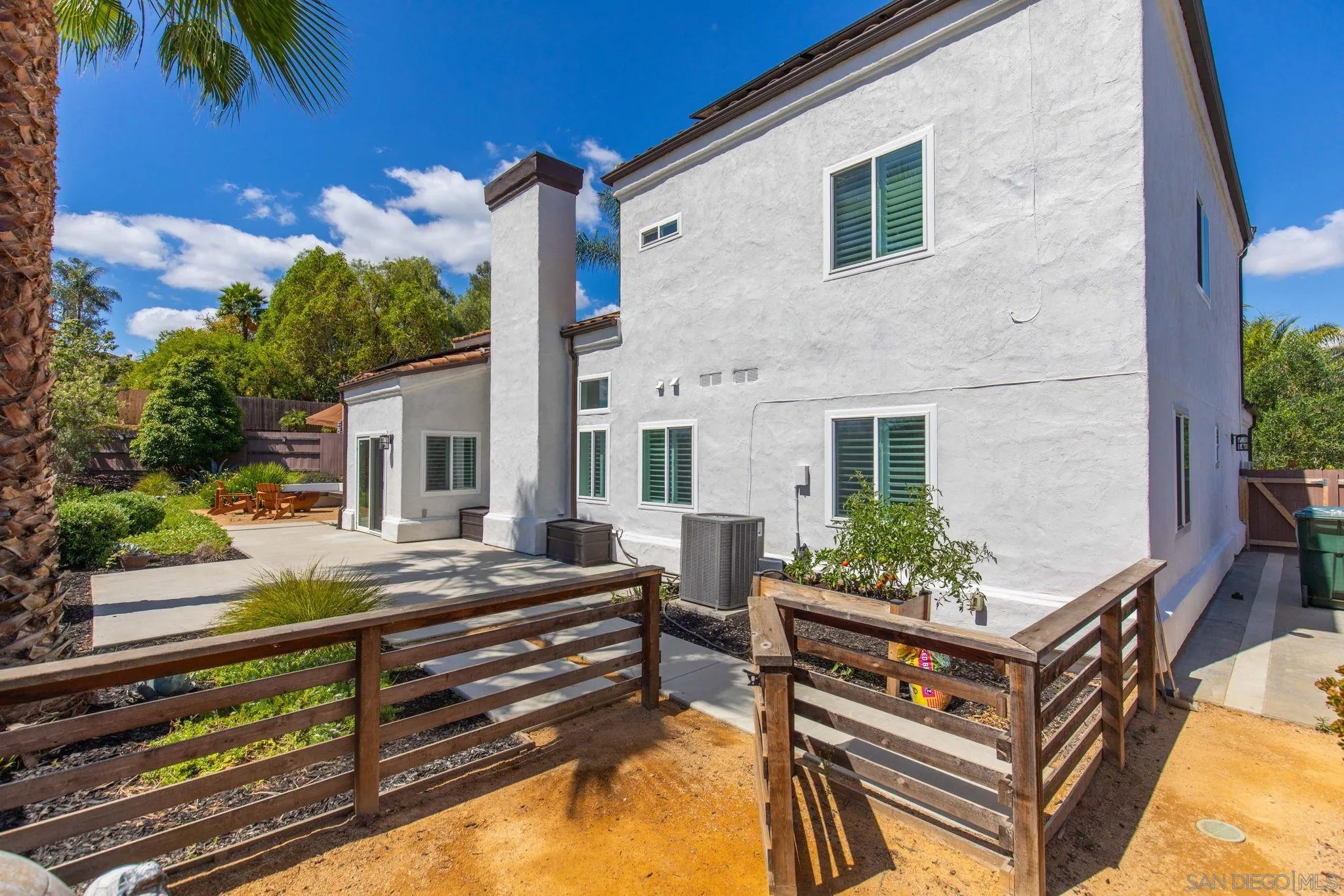1642 Lisbon Place