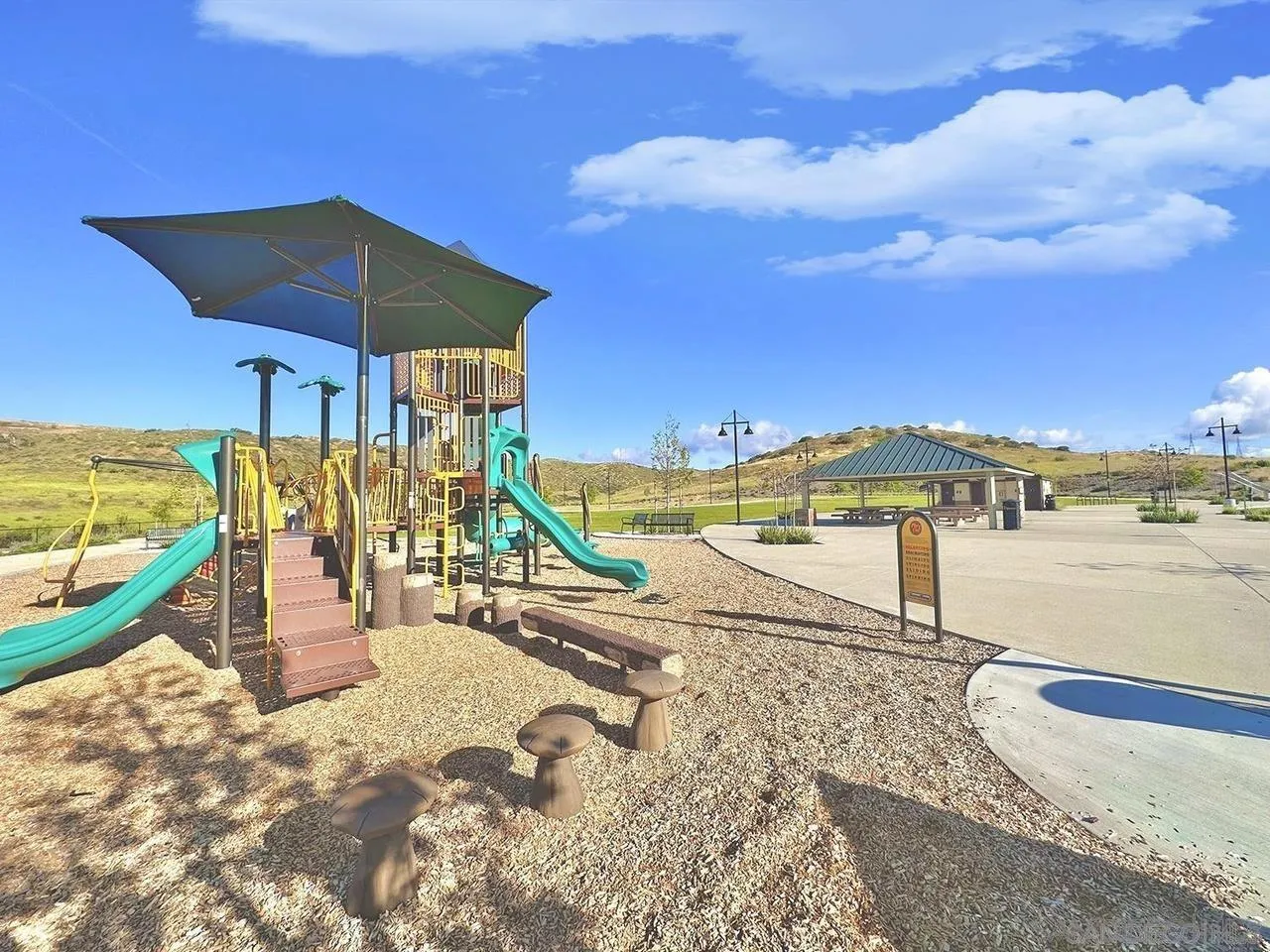 8989 Trailridge Ave