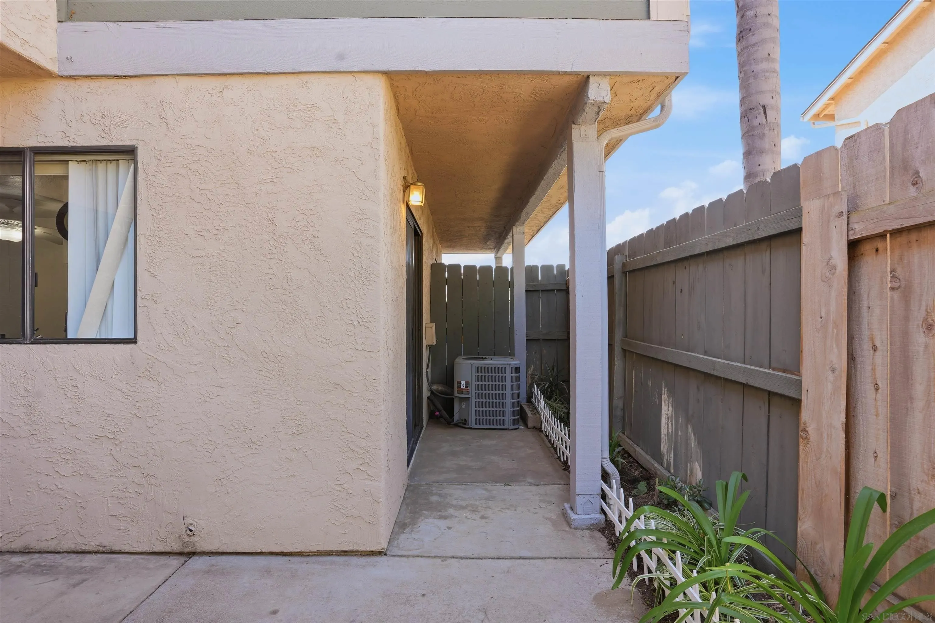 1225 N Broadway Unit 21