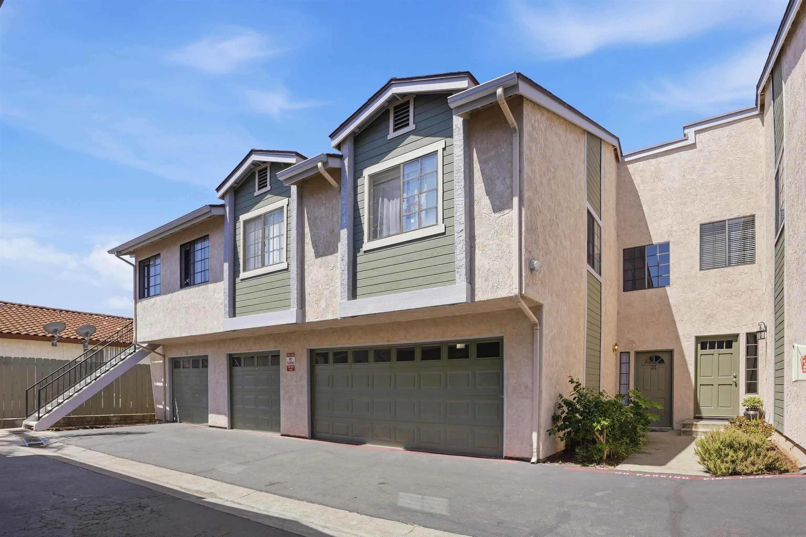 1225 N Broadway Unit 21