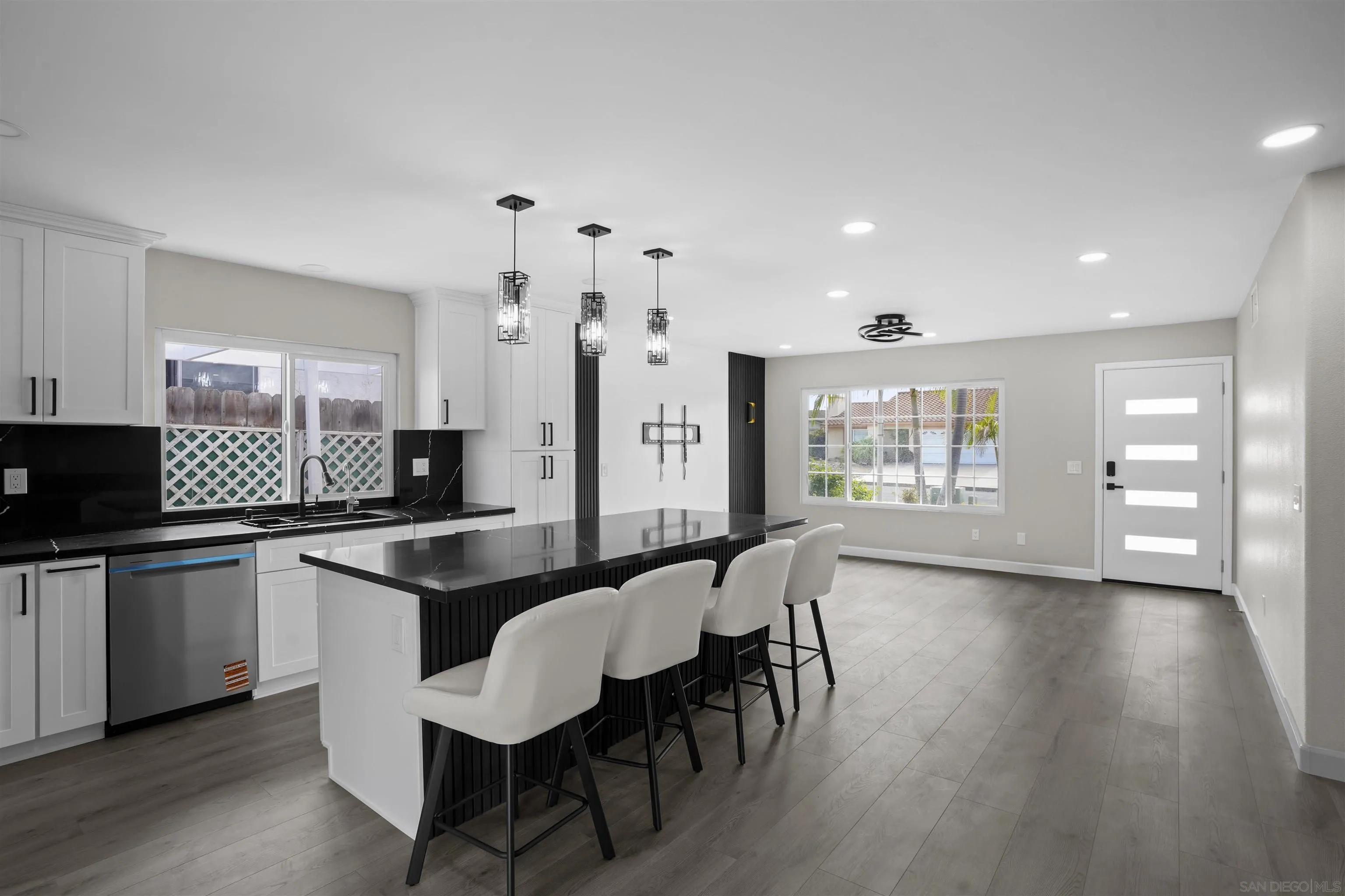 10385 Cheviot