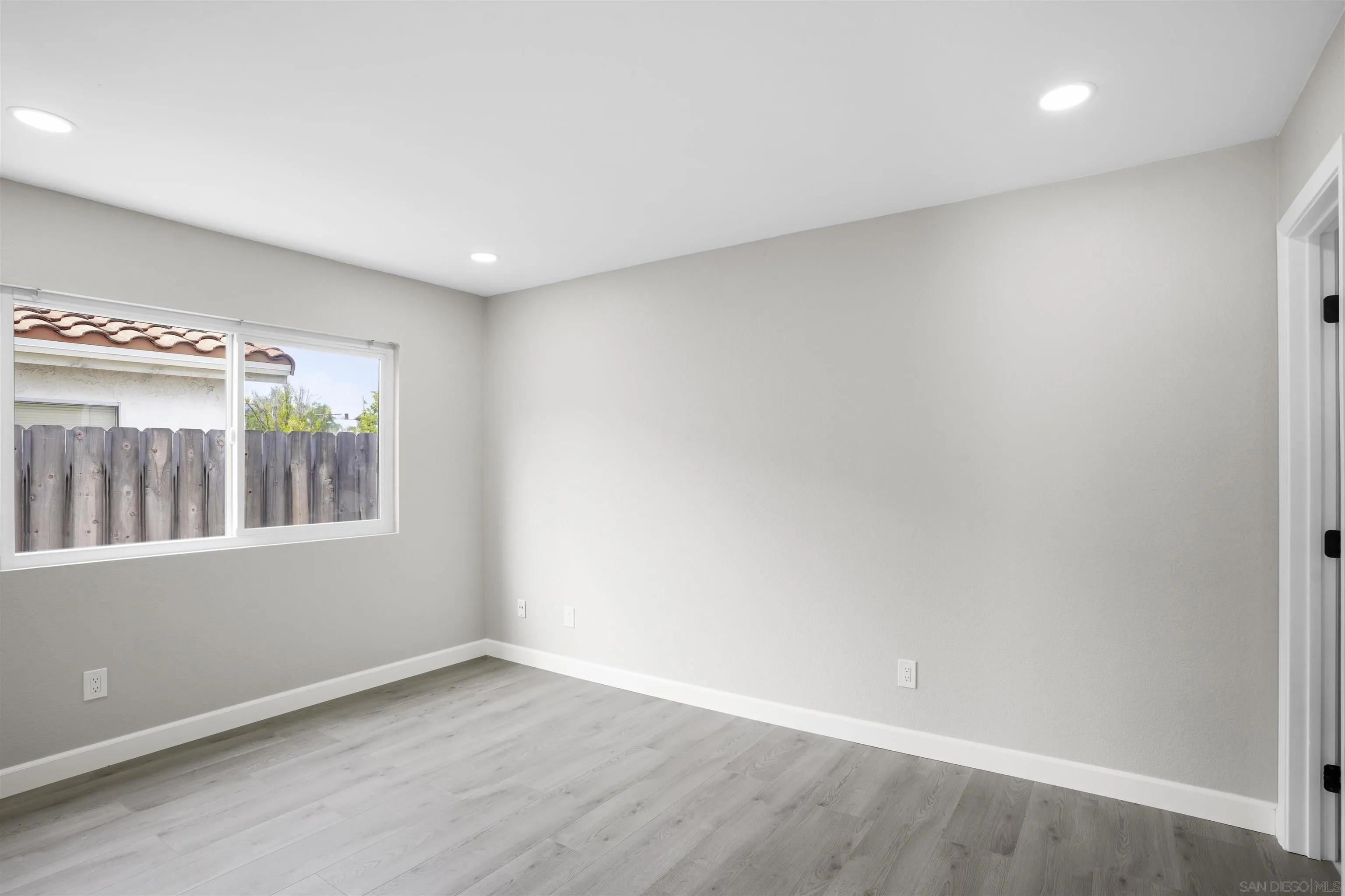 10385 Cheviot