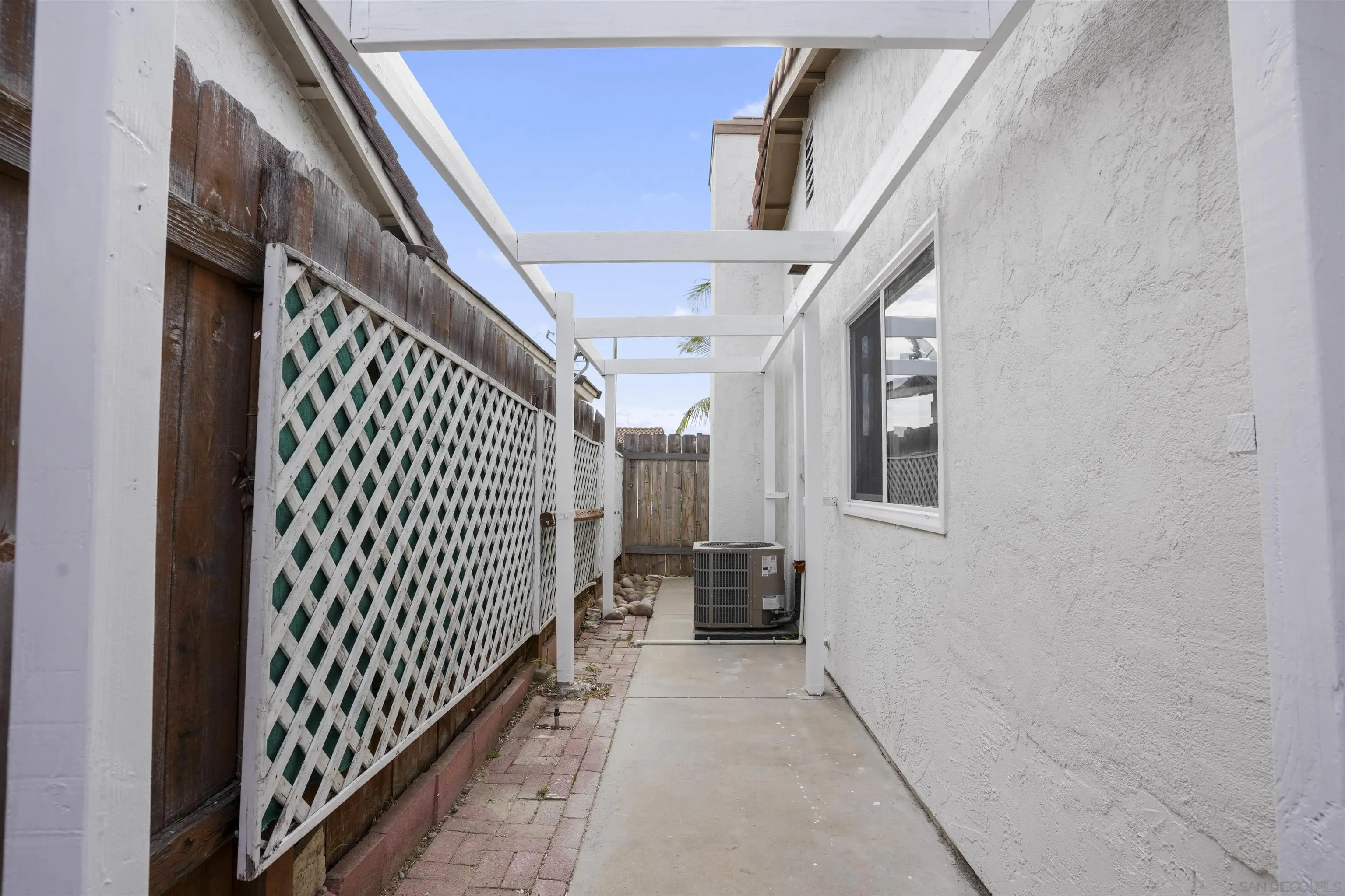 10385 Cheviot