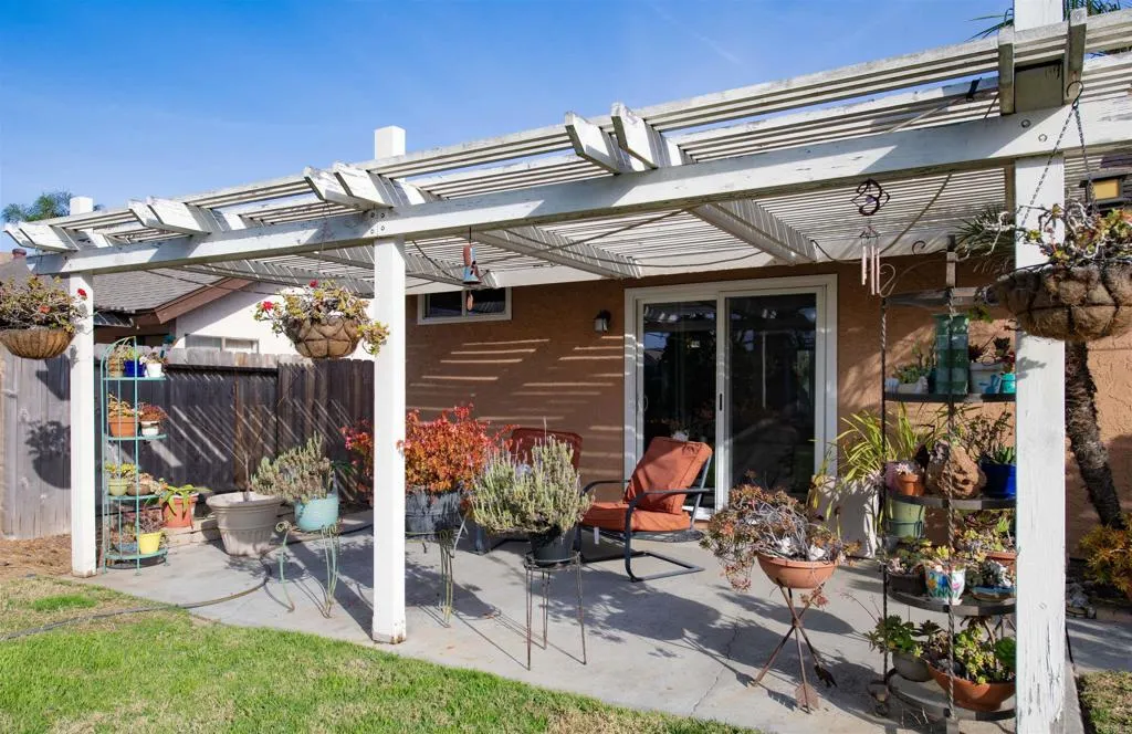 673 Sunningdale Drive