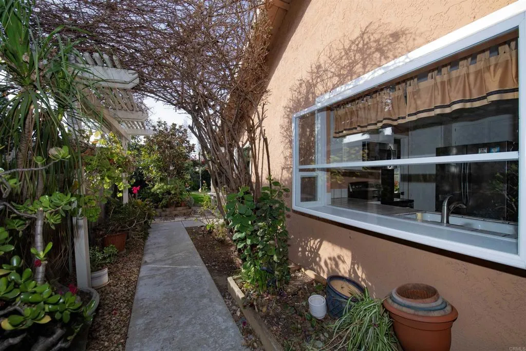 673 Sunningdale Drive