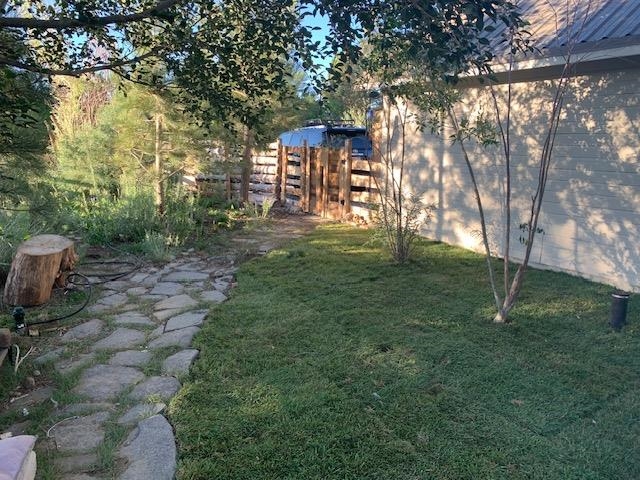 1082 E Mono Lake Dr