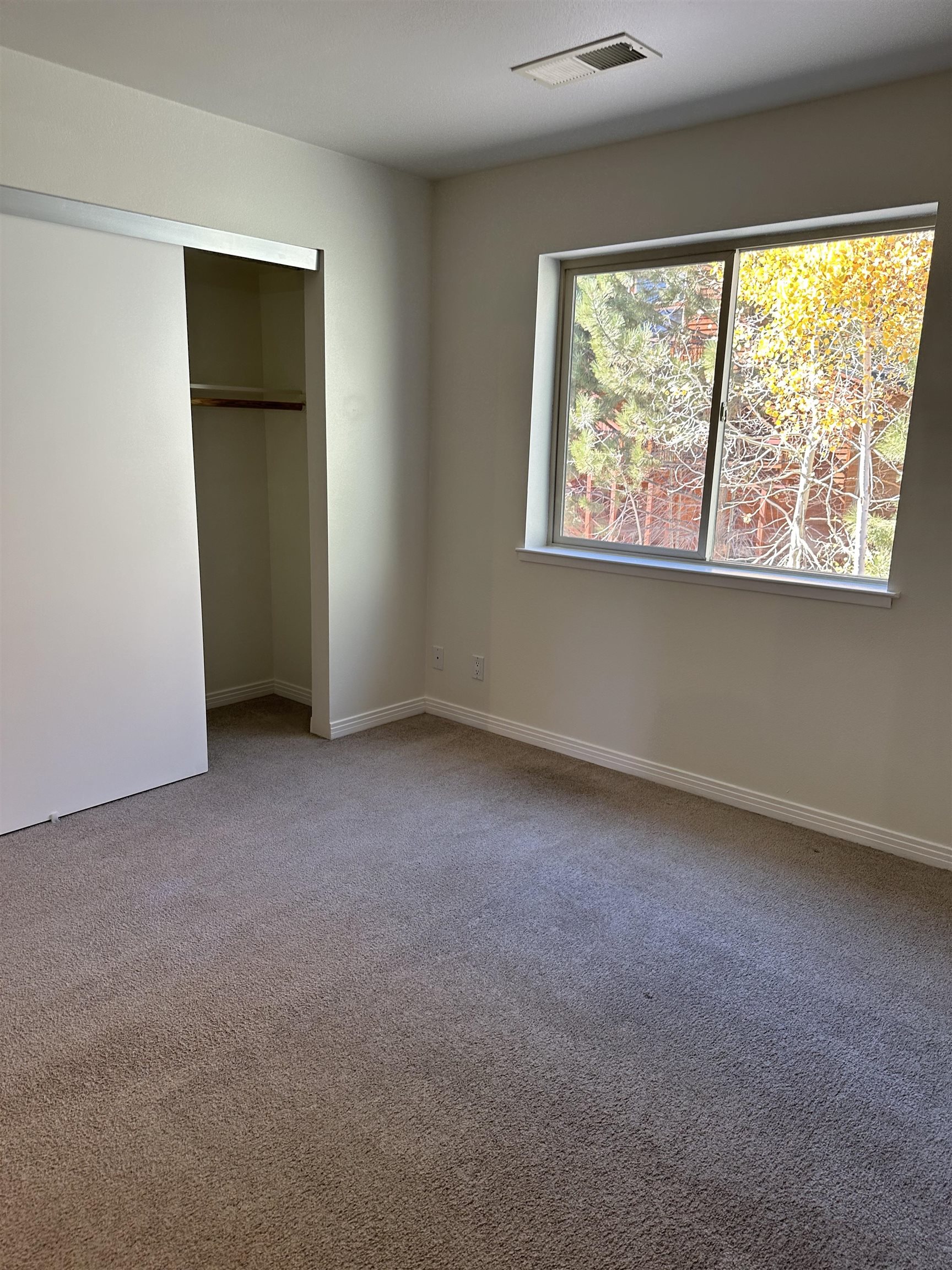 1700 Old Mammoth Rd #22 (door I-106)