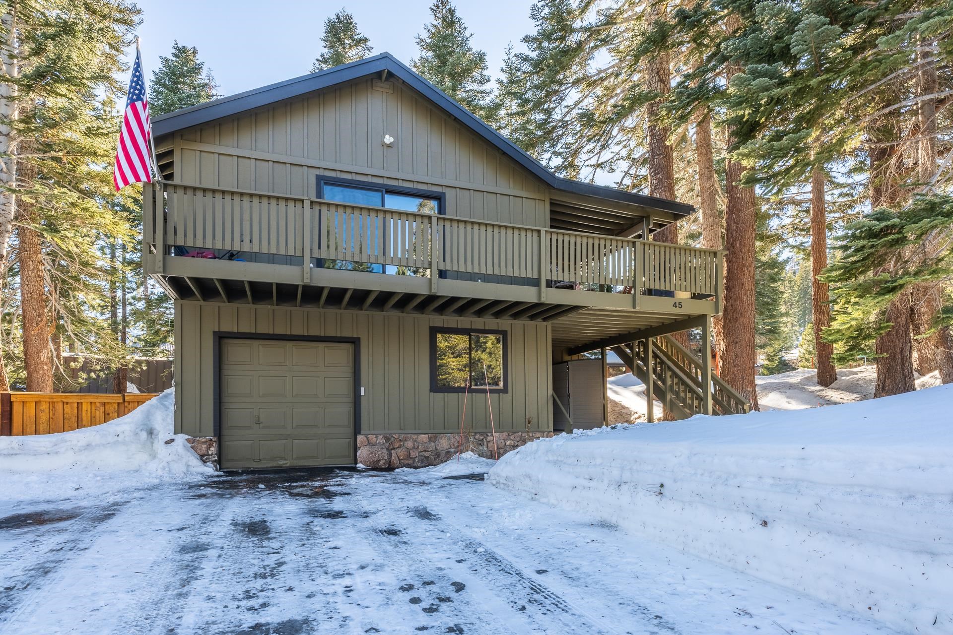 45 Tyrol Ln