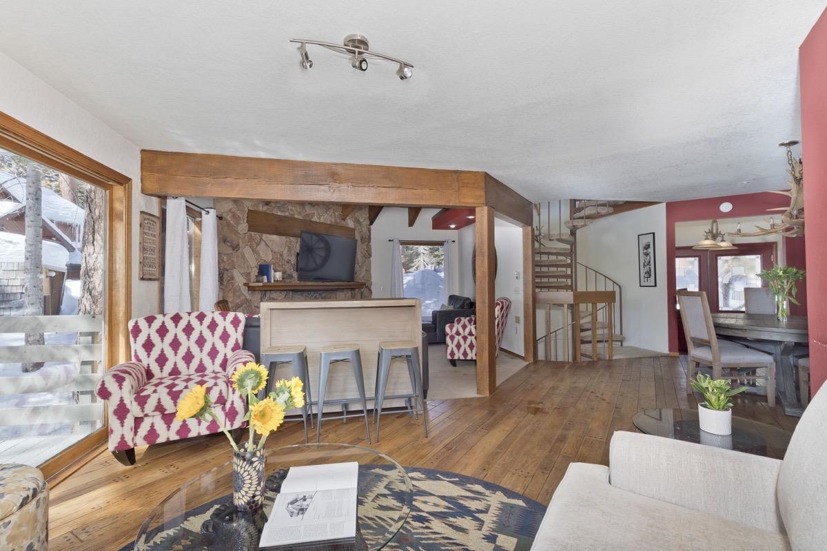 103 Zurs Ct