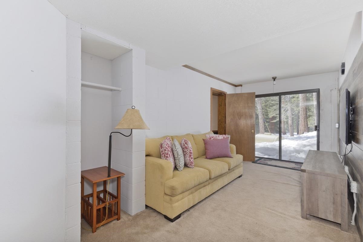 103 Zurs Ct