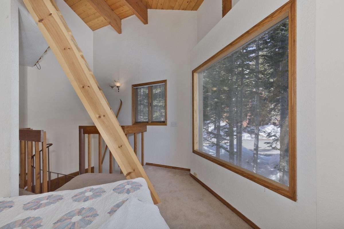 103 Zurs Ct