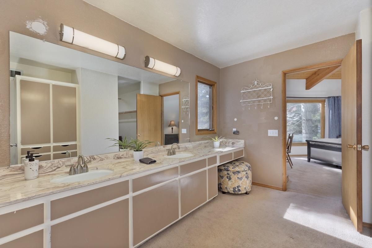 103 Zurs Ct
