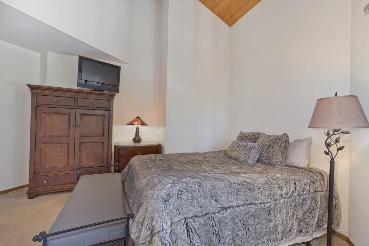 103 Zurs Ct