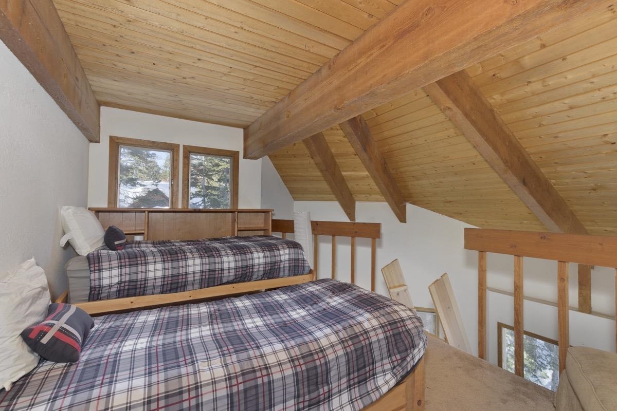 103 Zurs Ct