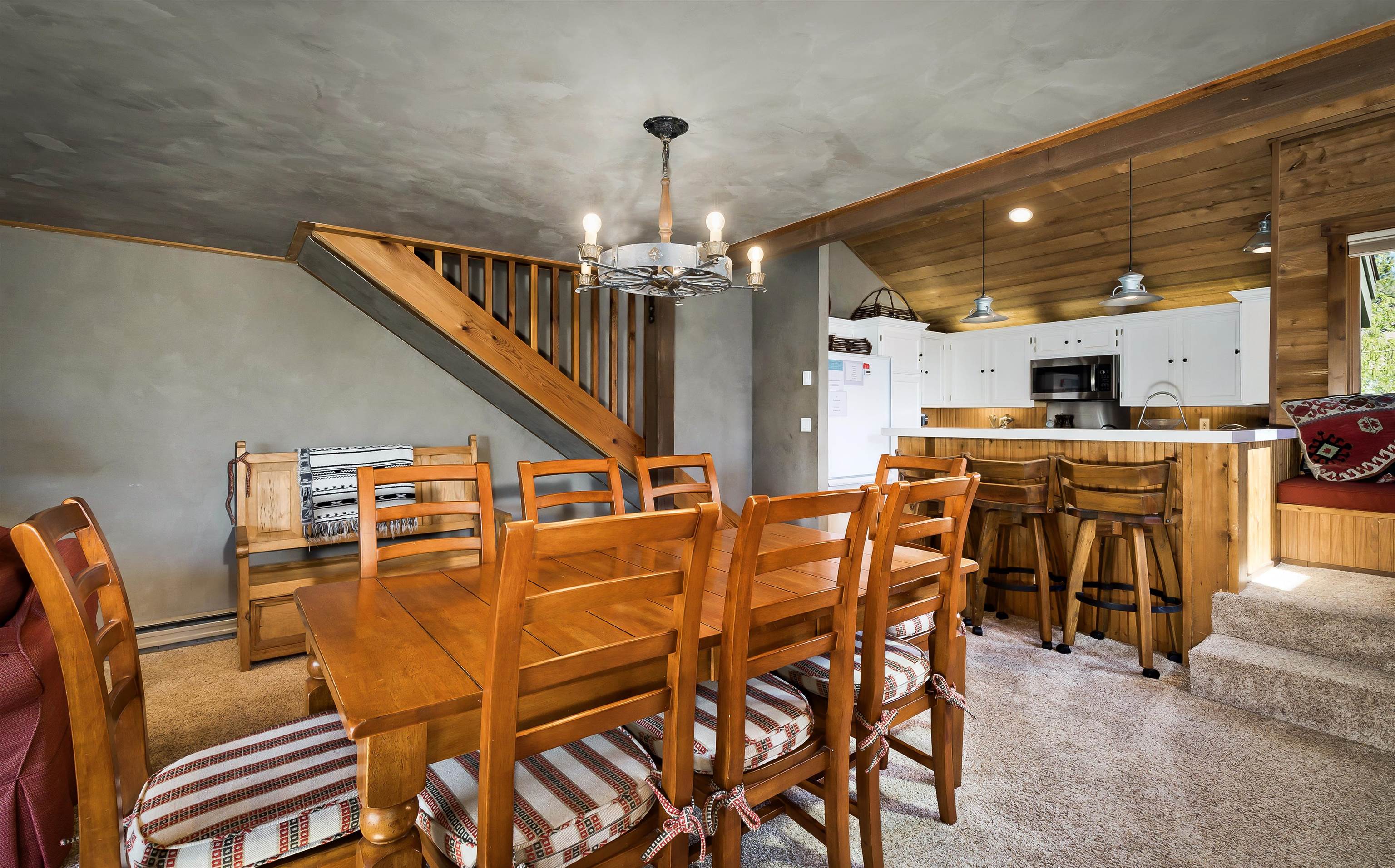 218 Solitude Unit: Snowcreek II 218