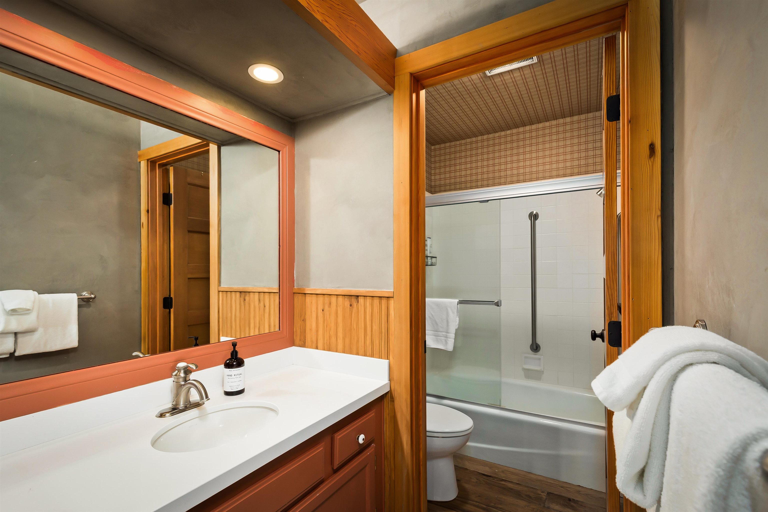 218 Solitude Unit: Snowcreek II 218