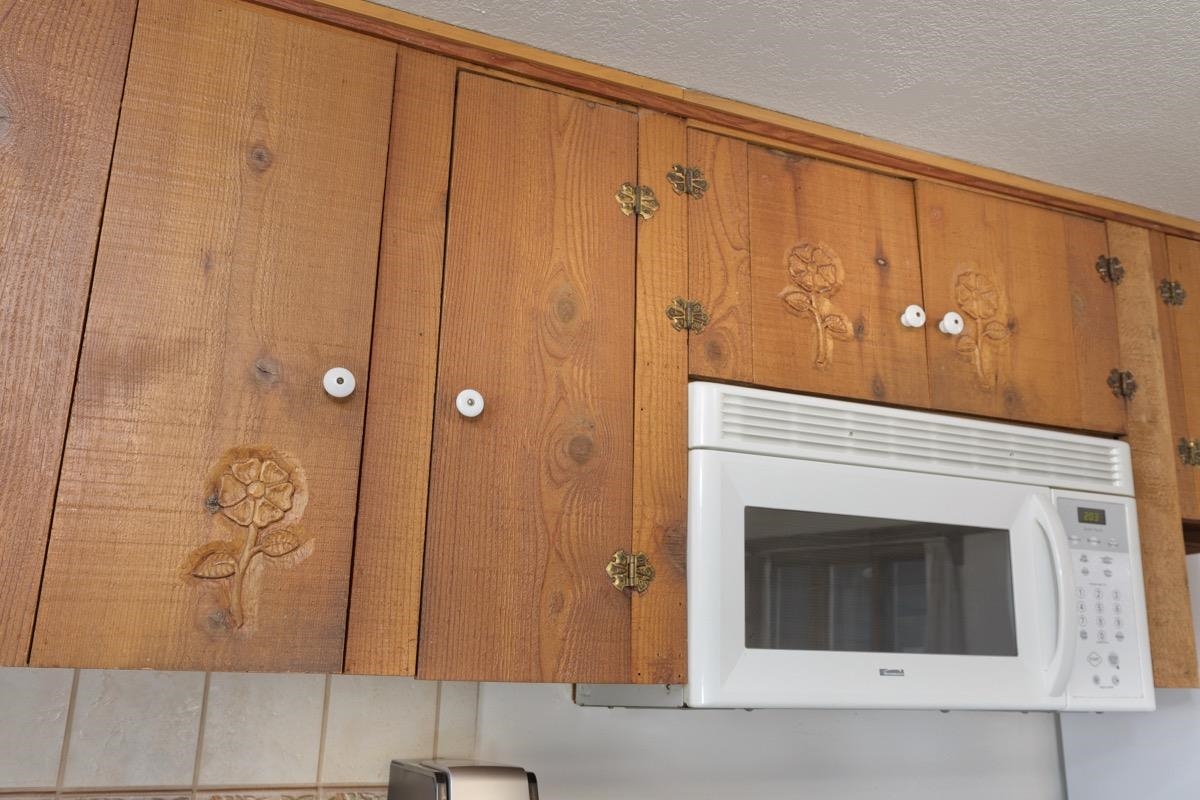 2030 Old mammoth Road