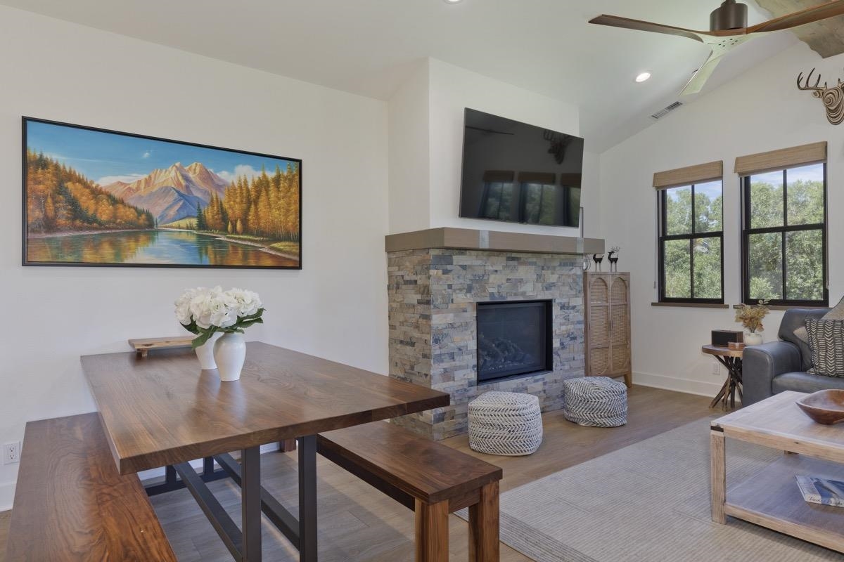 1601 Clear Creek Rd Unit: Creekhouse 1601