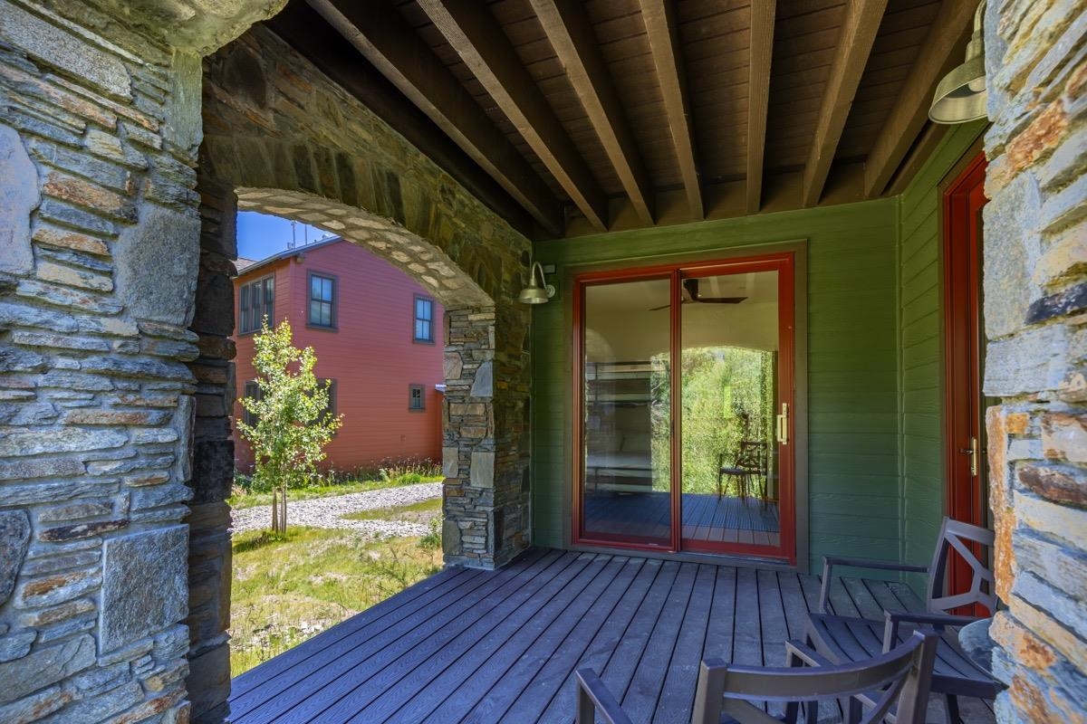 1601 Clear Creek Rd Unit: Creekhouse 1601