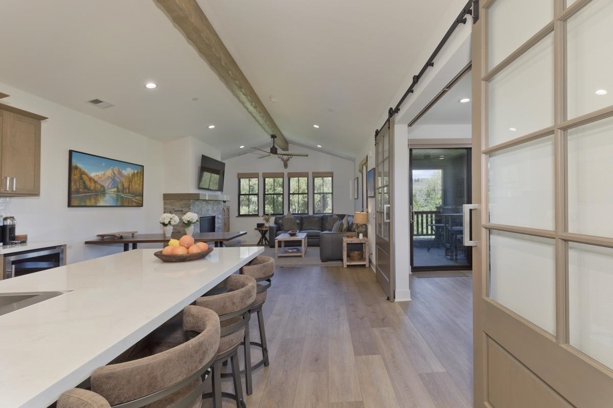 1601 Clear Creek Rd Unit: Creekhouse 1601