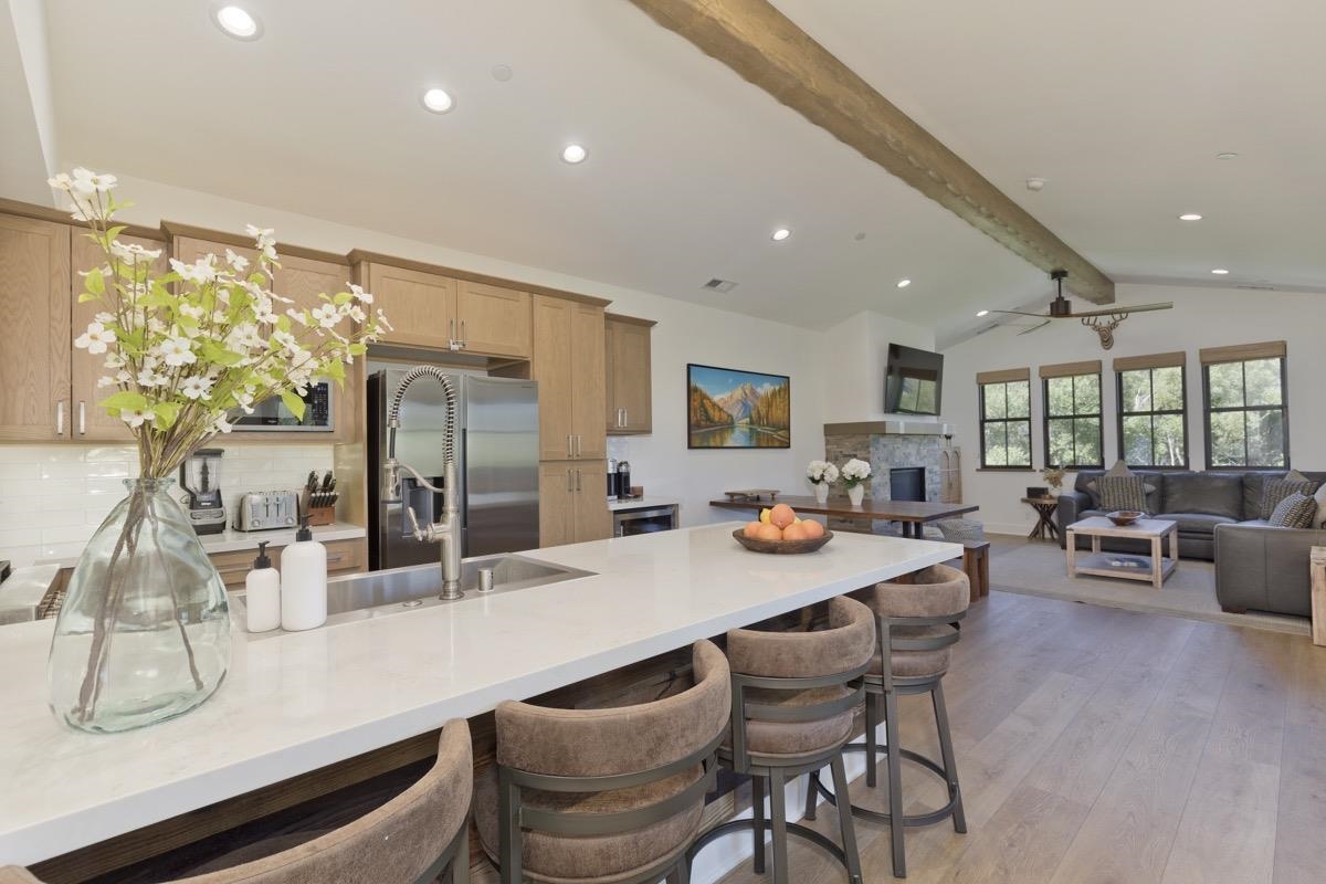 1601 Clear Creek Rd Unit: Creekhouse 1601