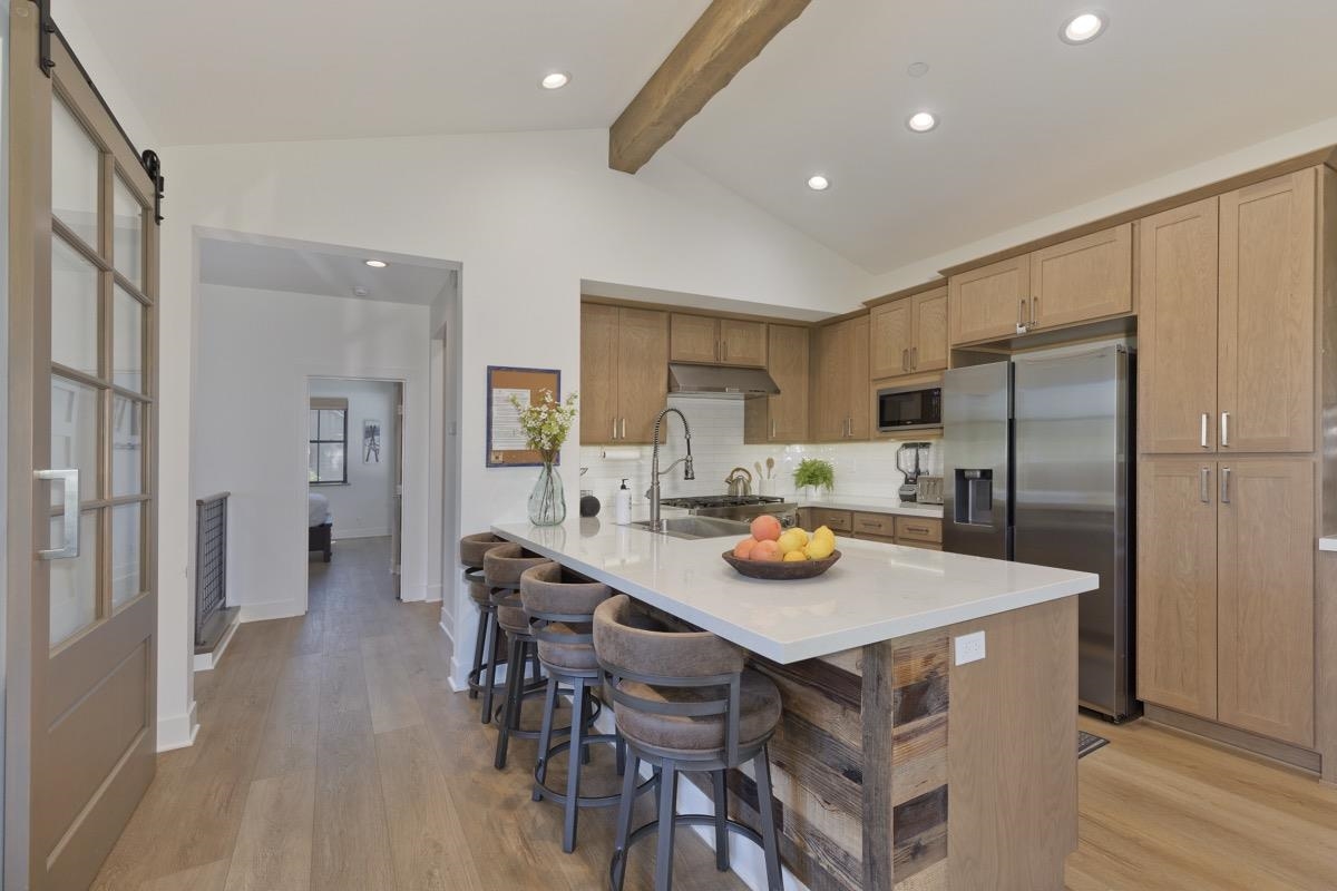 1601 Clear Creek Rd Unit: Creekhouse 1601