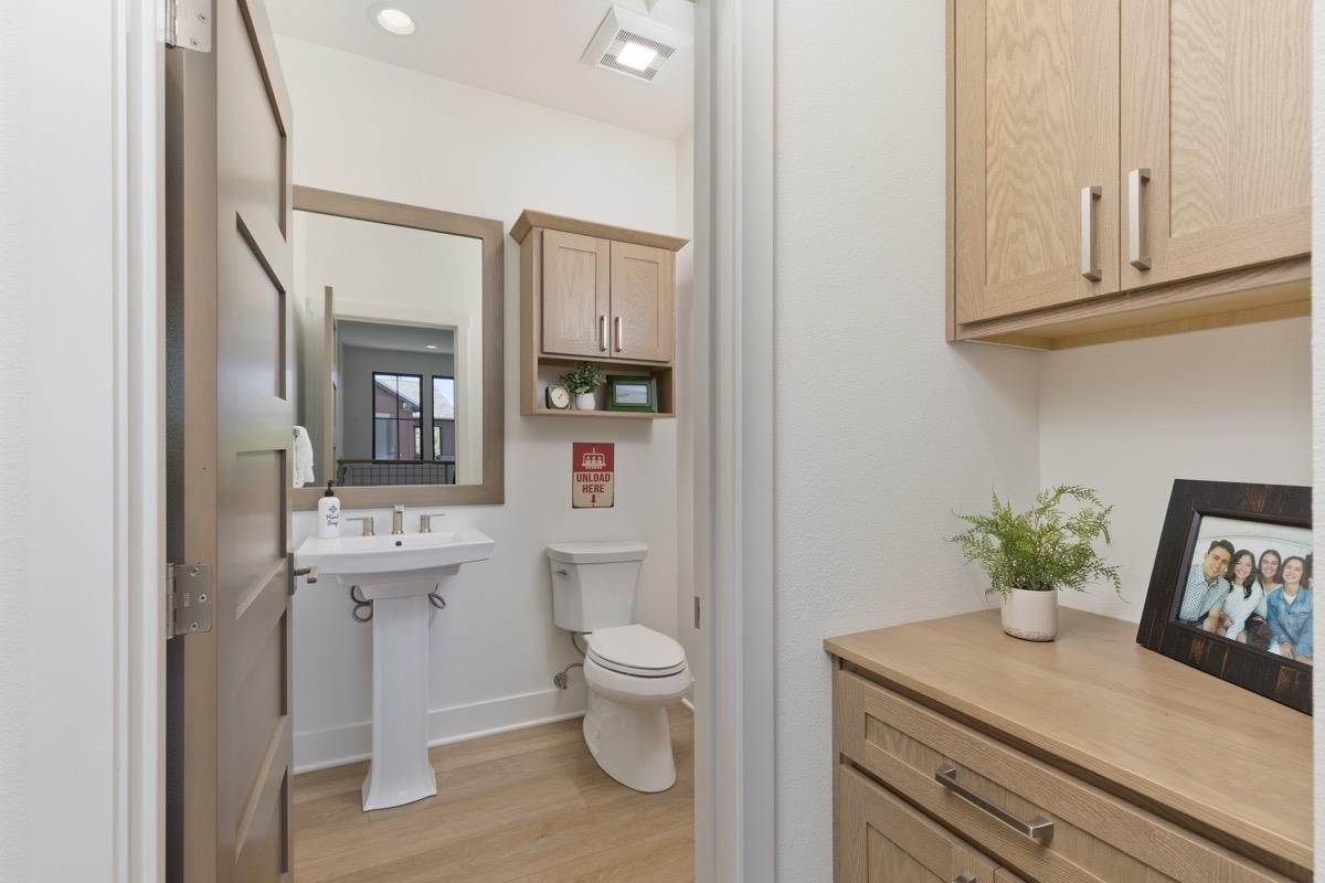 1601 Clear Creek Rd Unit: Creekhouse 1601