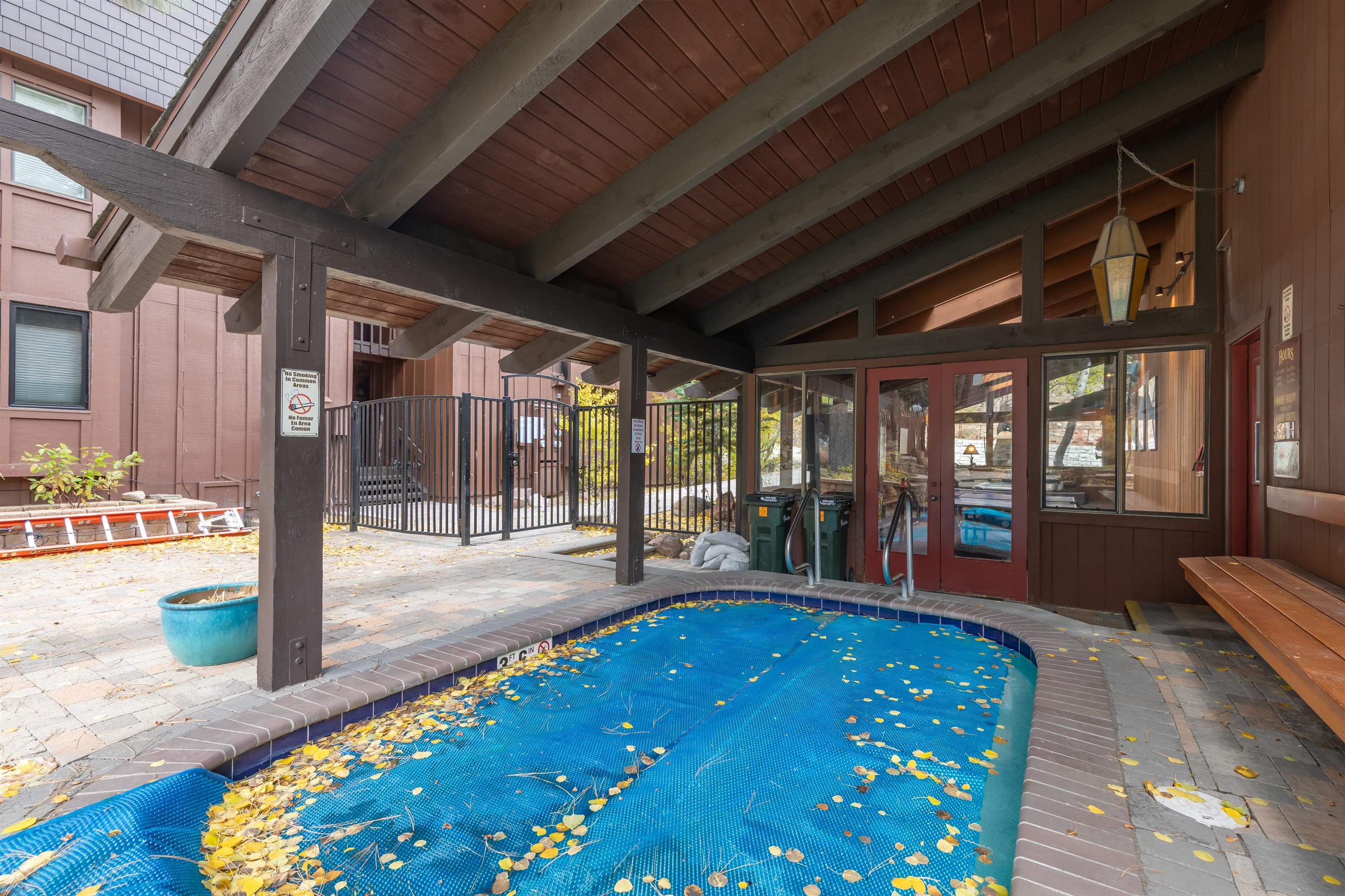 221 Canyon Blvd #102