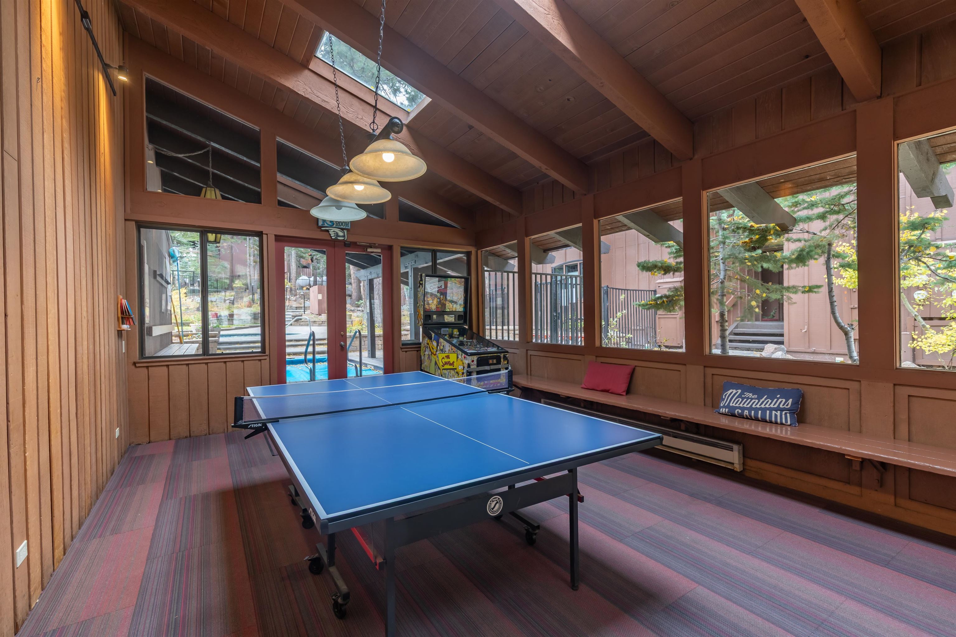 221 Canyon Blvd #102