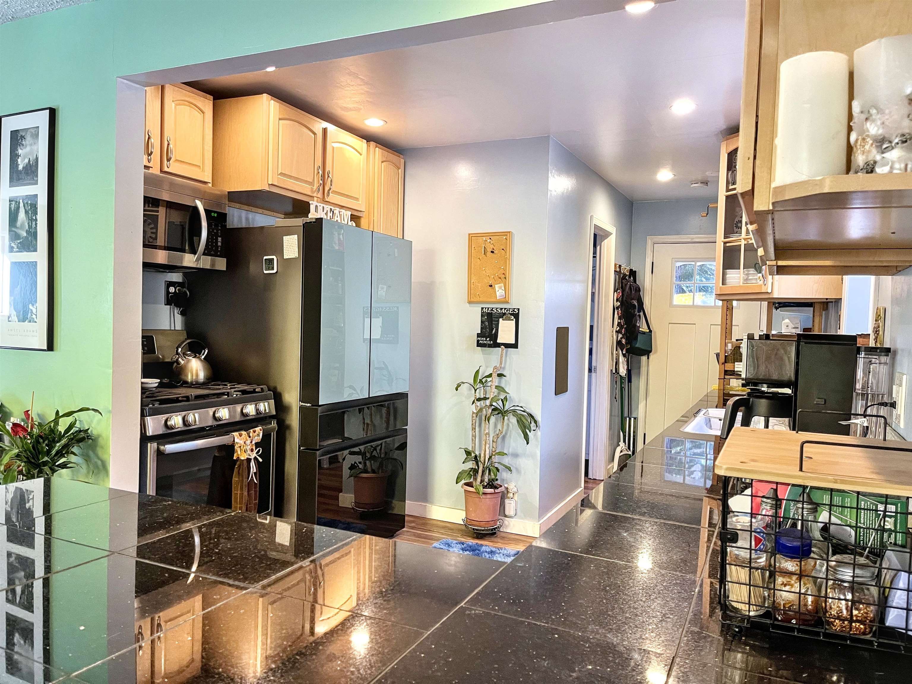 181 Rainbow Street Unit: 20