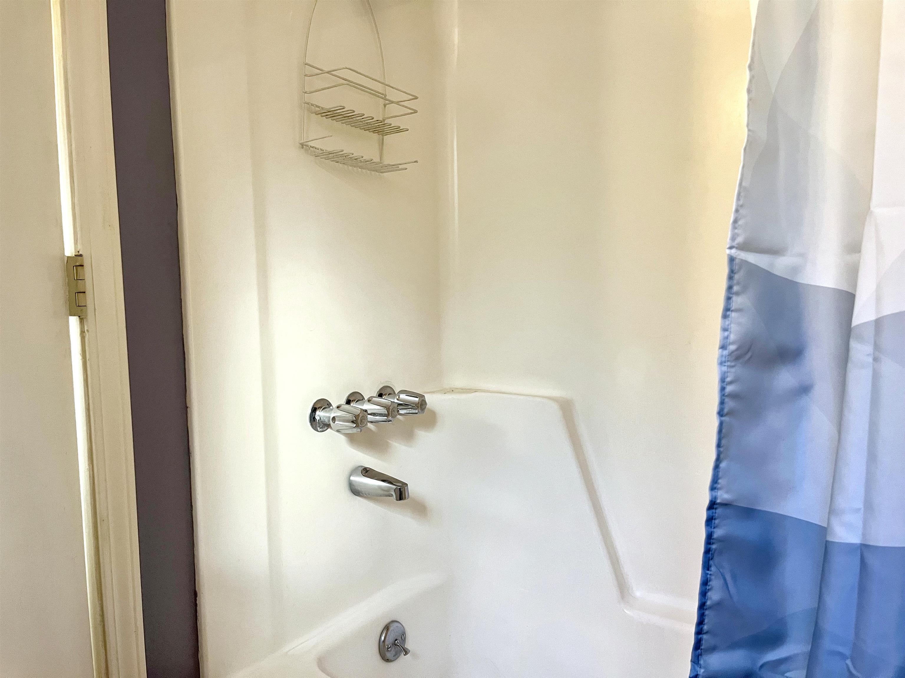 181 Rainbow Street Unit: 20