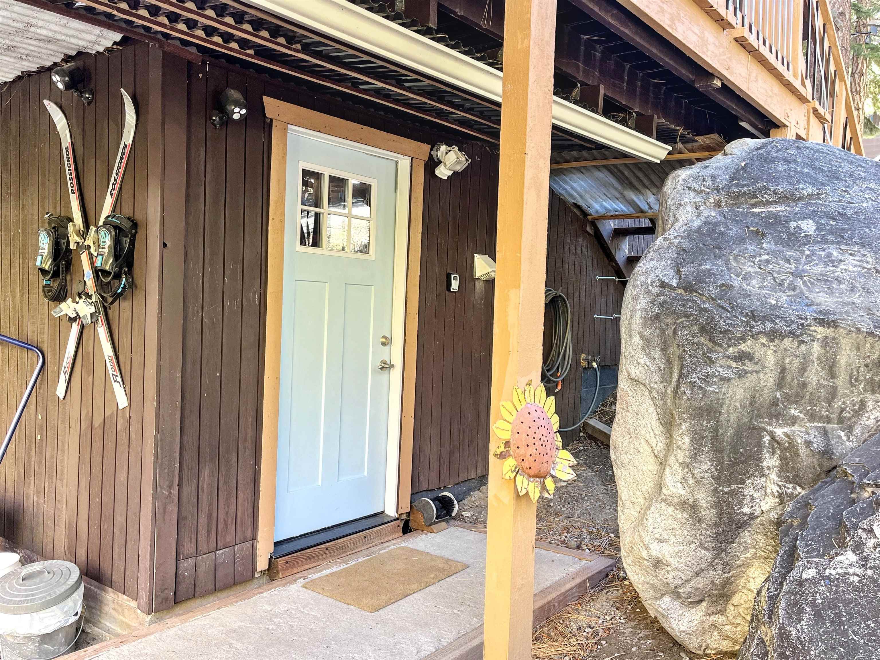 181 Rainbow Street Unit: 20