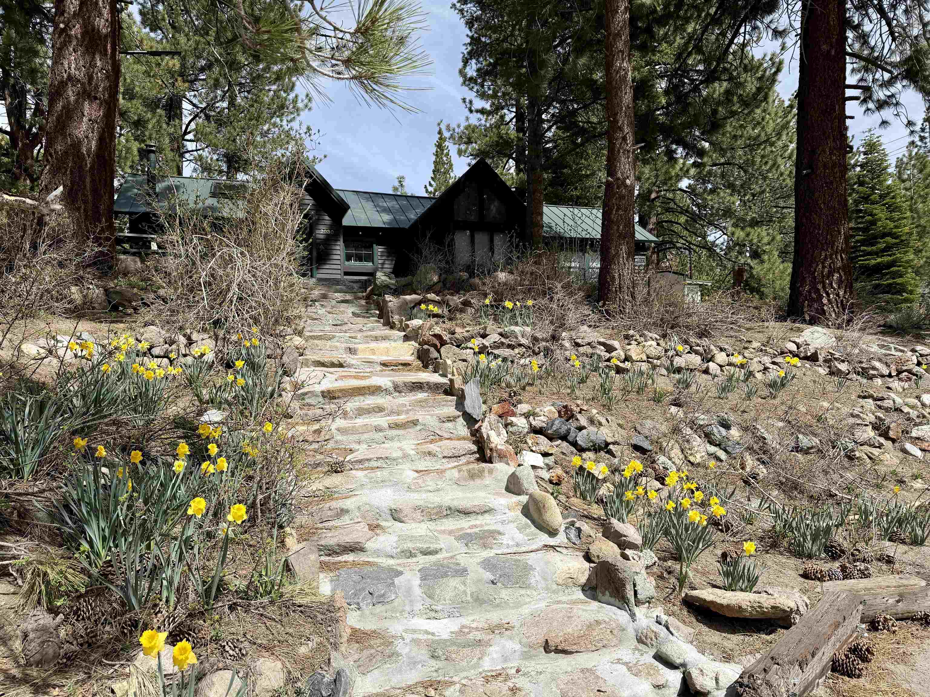 2030 Old Mammoth Road