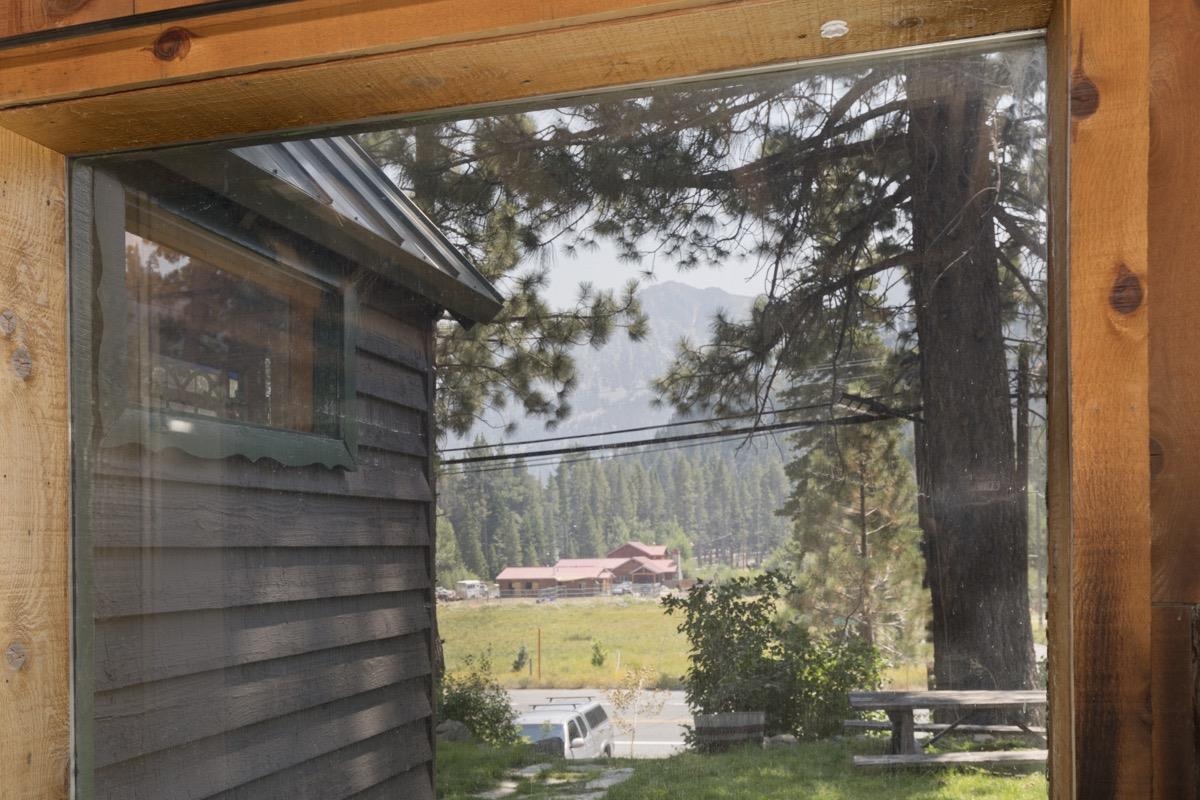 2030 Old Mammoth Road